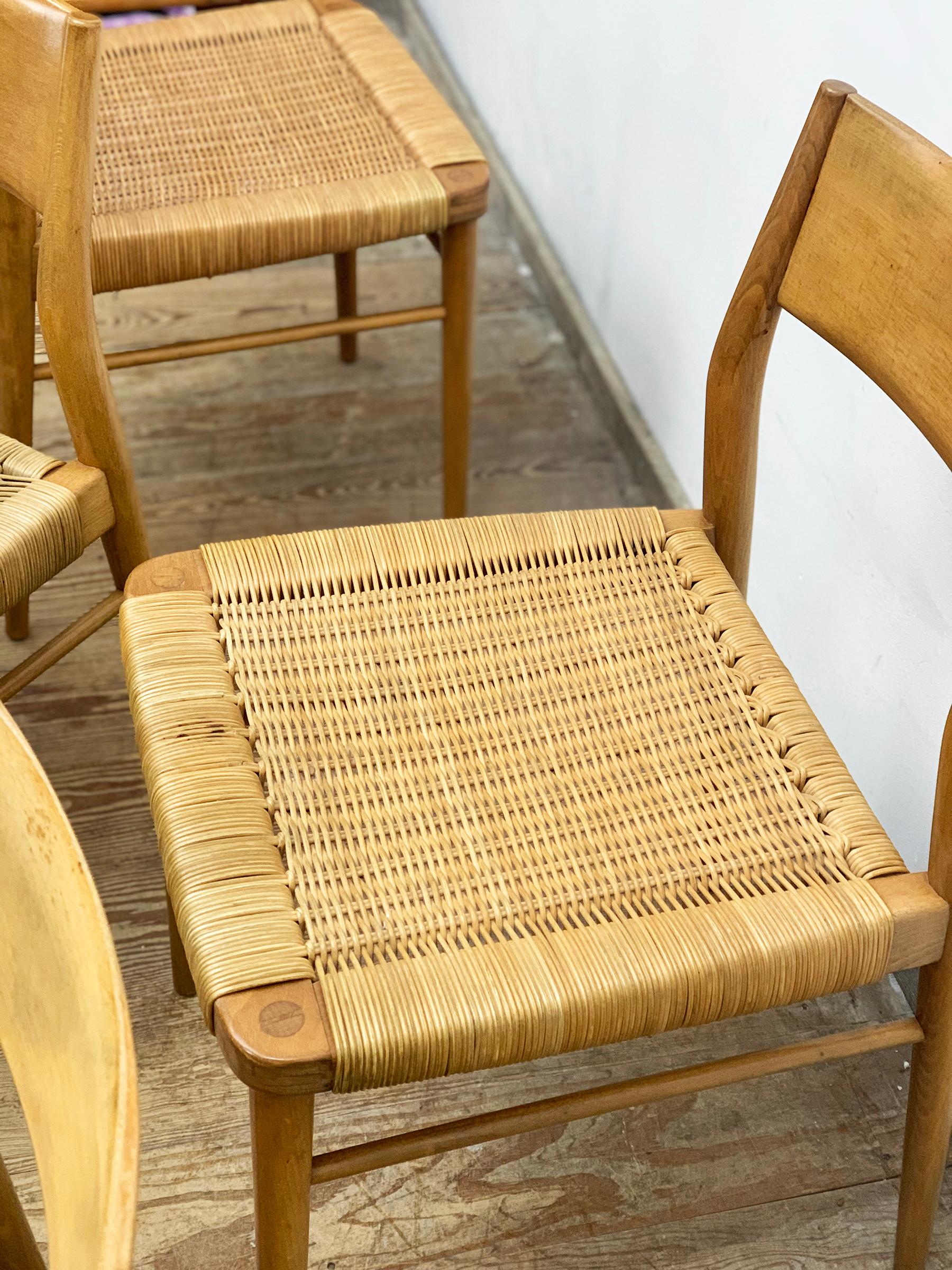 Mid-Century Dining Chairs in Cherry Wood and Rattan Mesh by Georg Leowald For Sale 3