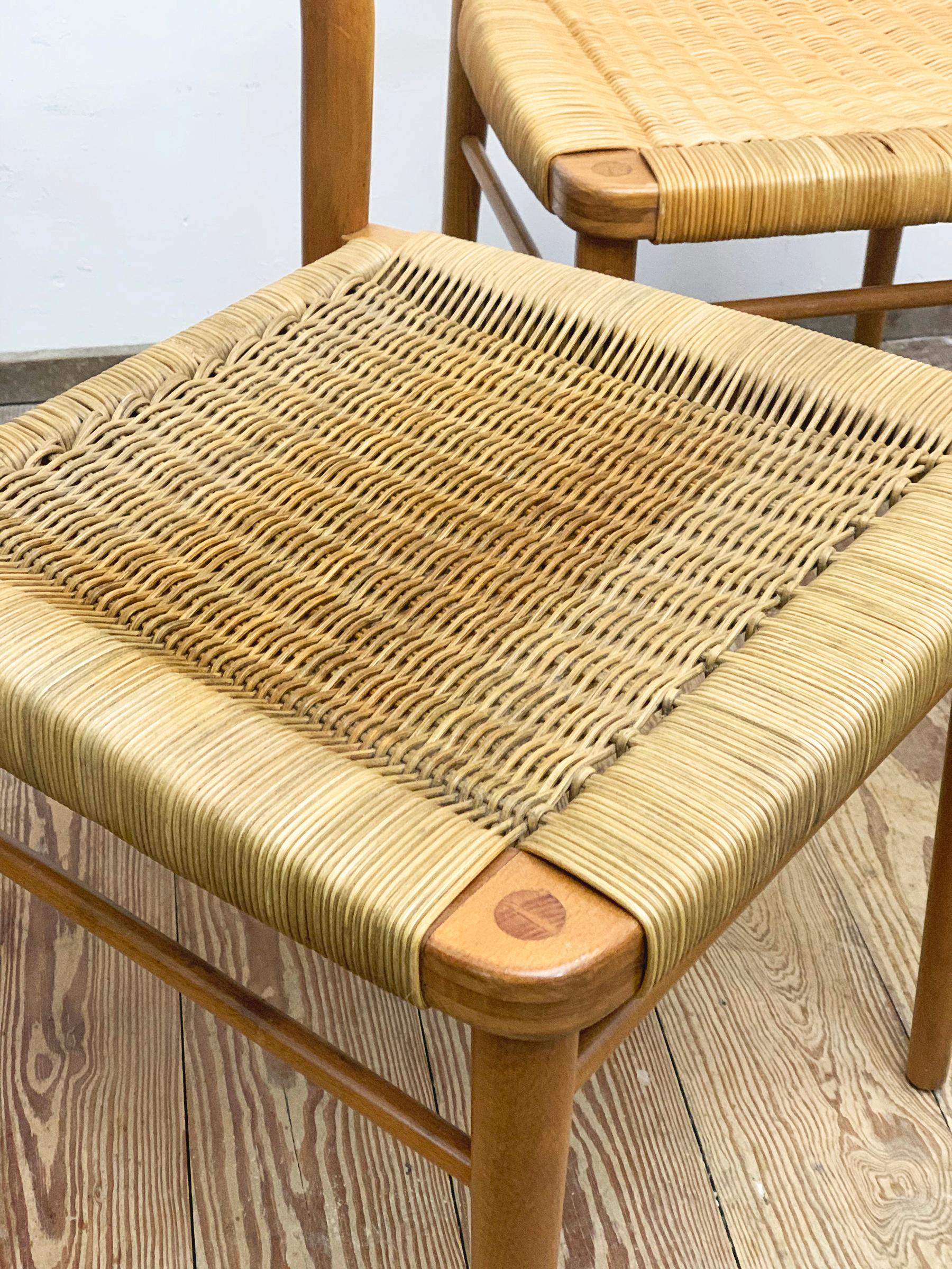 Mid-Century Dining Chairs in Cherry Wood and Rattan Mesh by Georg Leowald For Sale 5