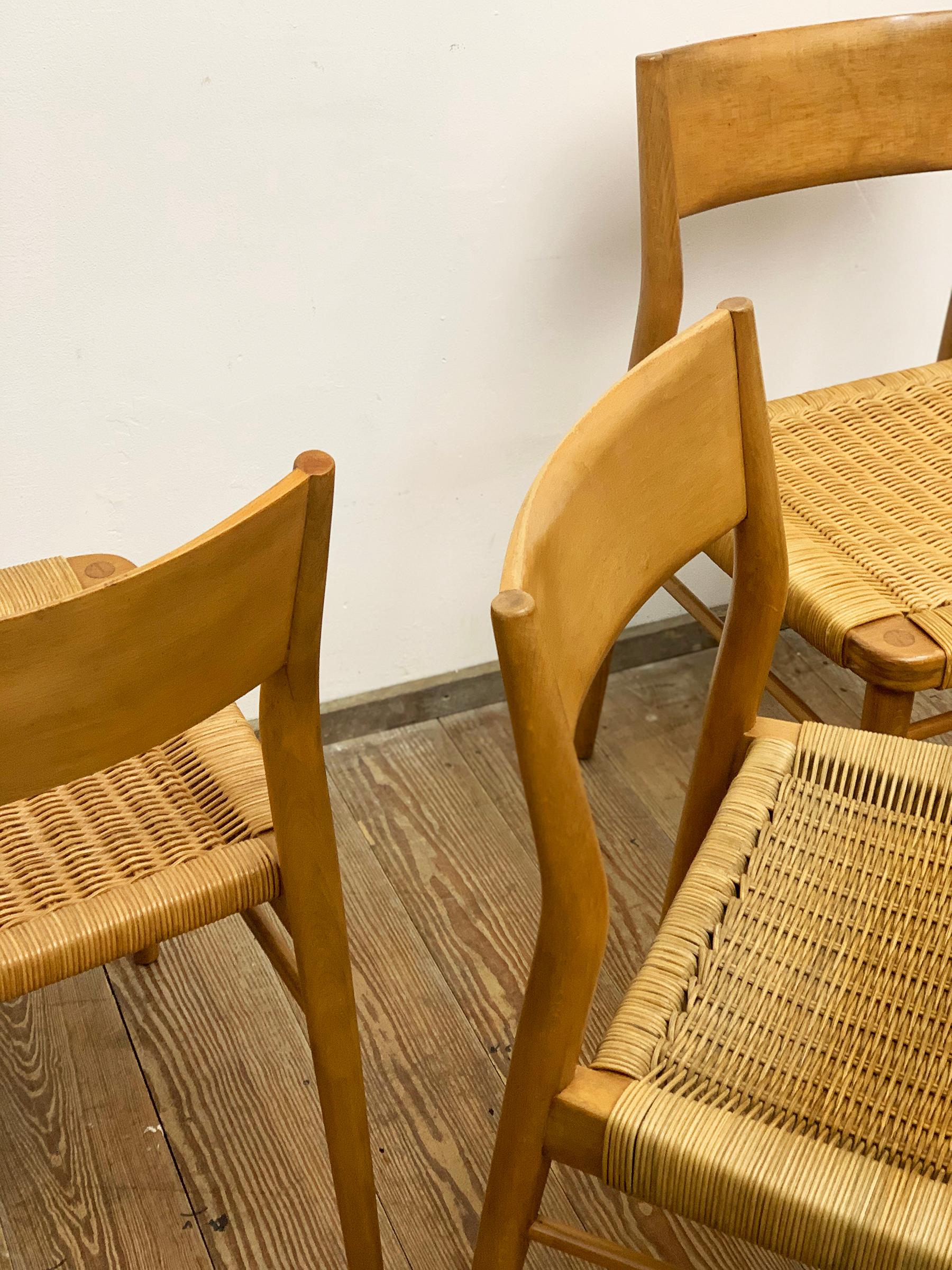 Mid-Century Dining Chairs in Cherry Wood and Rattan Mesh by Georg Leowald For Sale 1