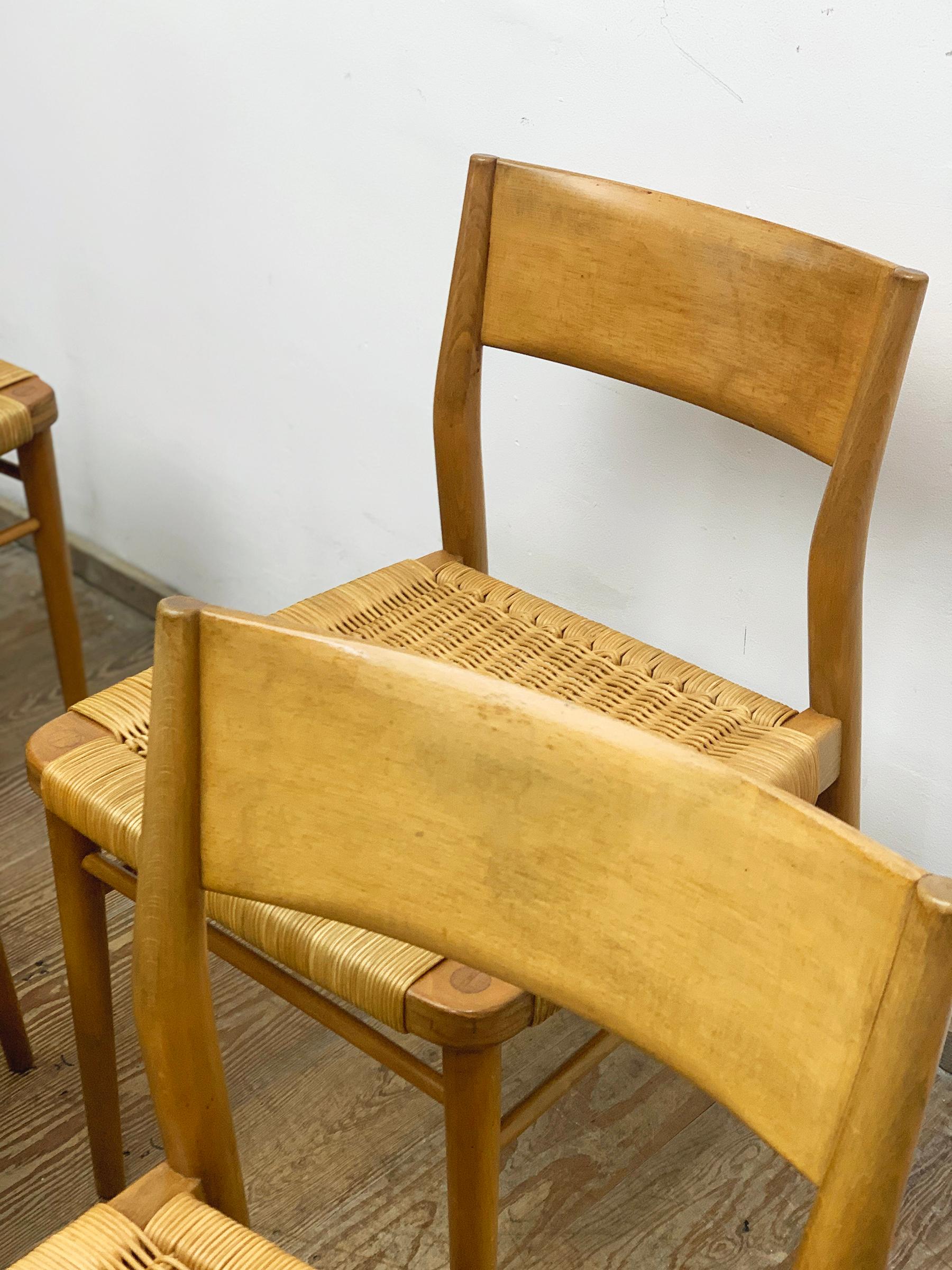 Mid-Century Dining Chairs in Cherry Wood and Rattan Mesh by Georg Leowald For Sale 2