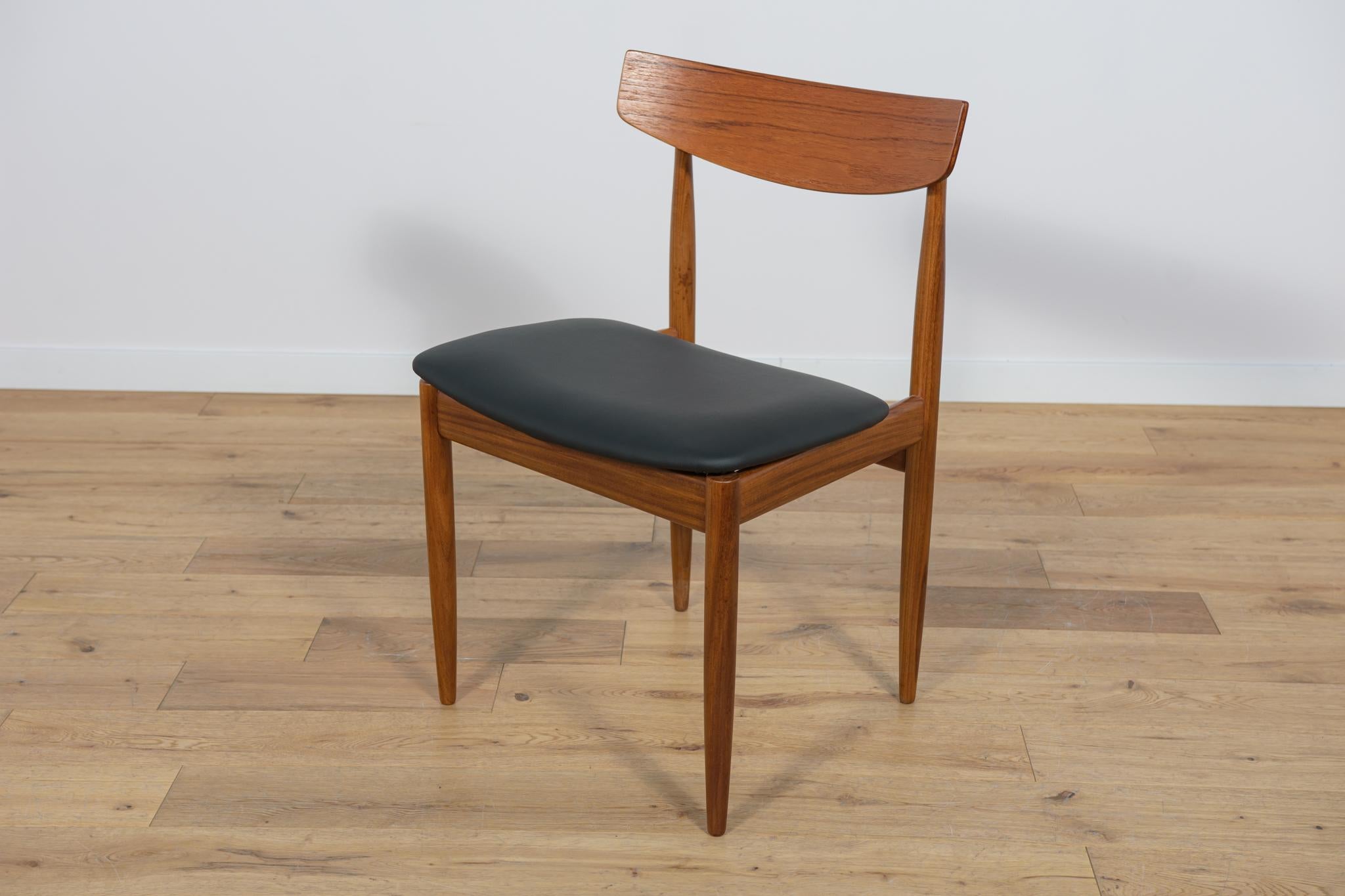 Mid-Century Dining Chairs in Teak by Ib Kofod Larsen for G-Plan, 1960s. For Sale 3