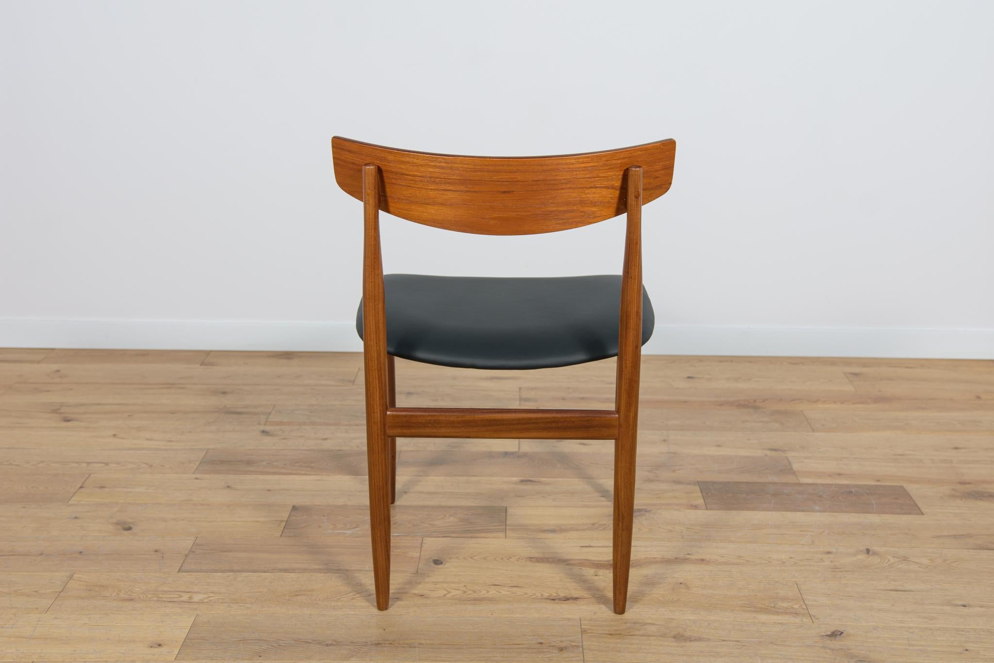 Mid-Century Dining Chairs in Teak by Ib Kofod Larsen for G-Plan, 1960s. For Sale 6