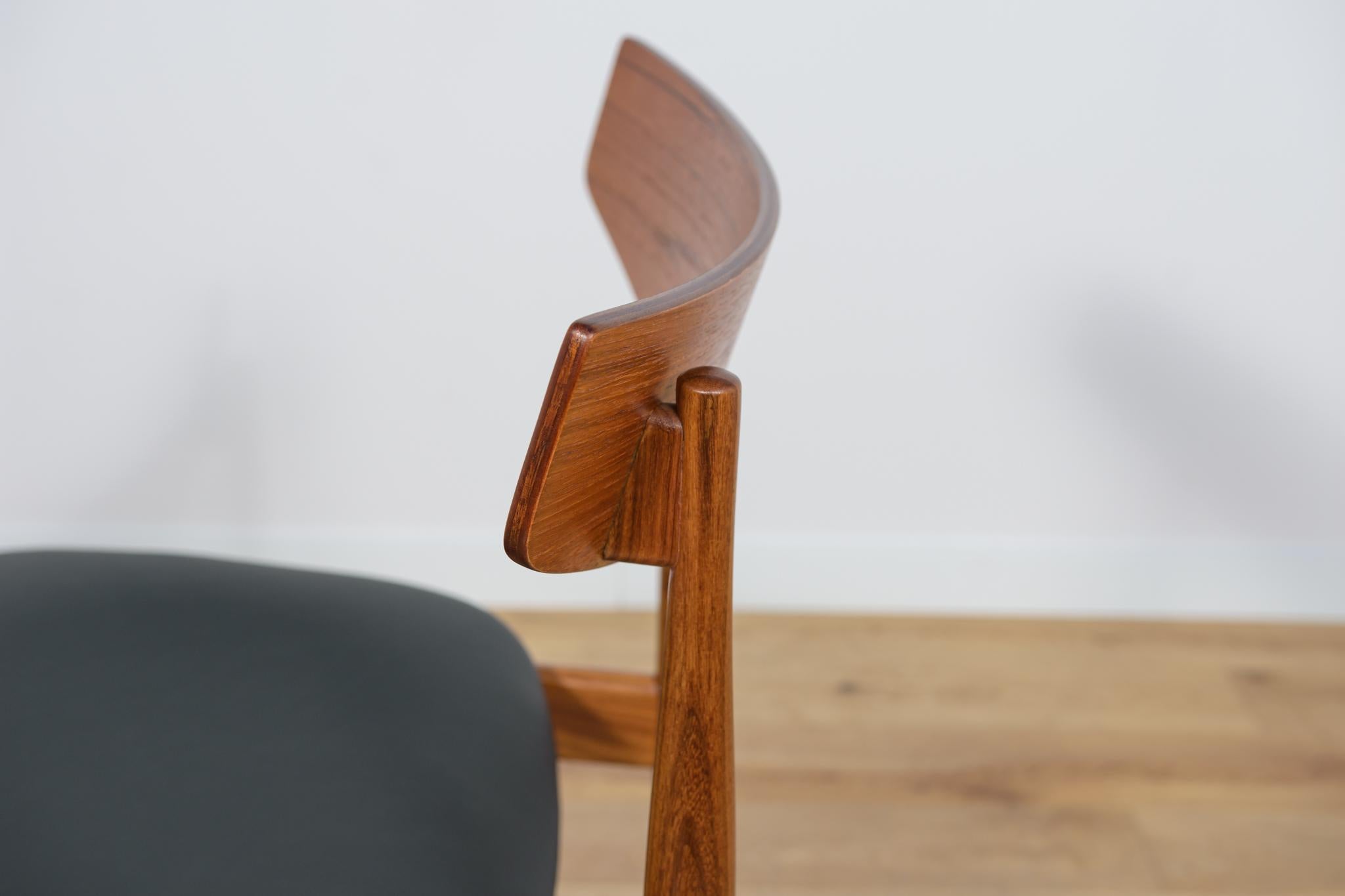 Mid-Century Dining Chairs in Teak by Ib Kofod Larsen for G-Plan, 1960s. For Sale 11