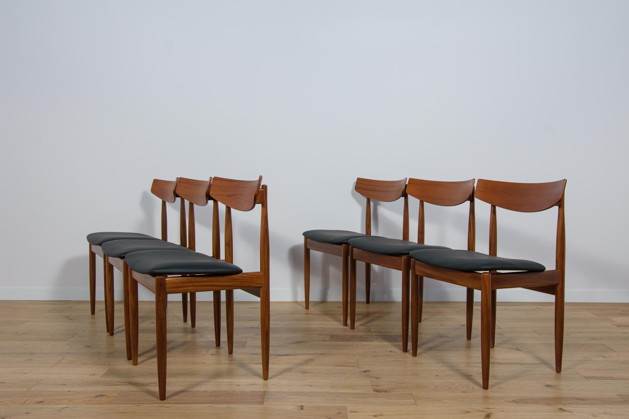 Mid-Century Dining Chairs in Teak by Ib Kofod Larsen for G-Plan, 1960s. In Excellent Condition In GNIEZNO, 30
