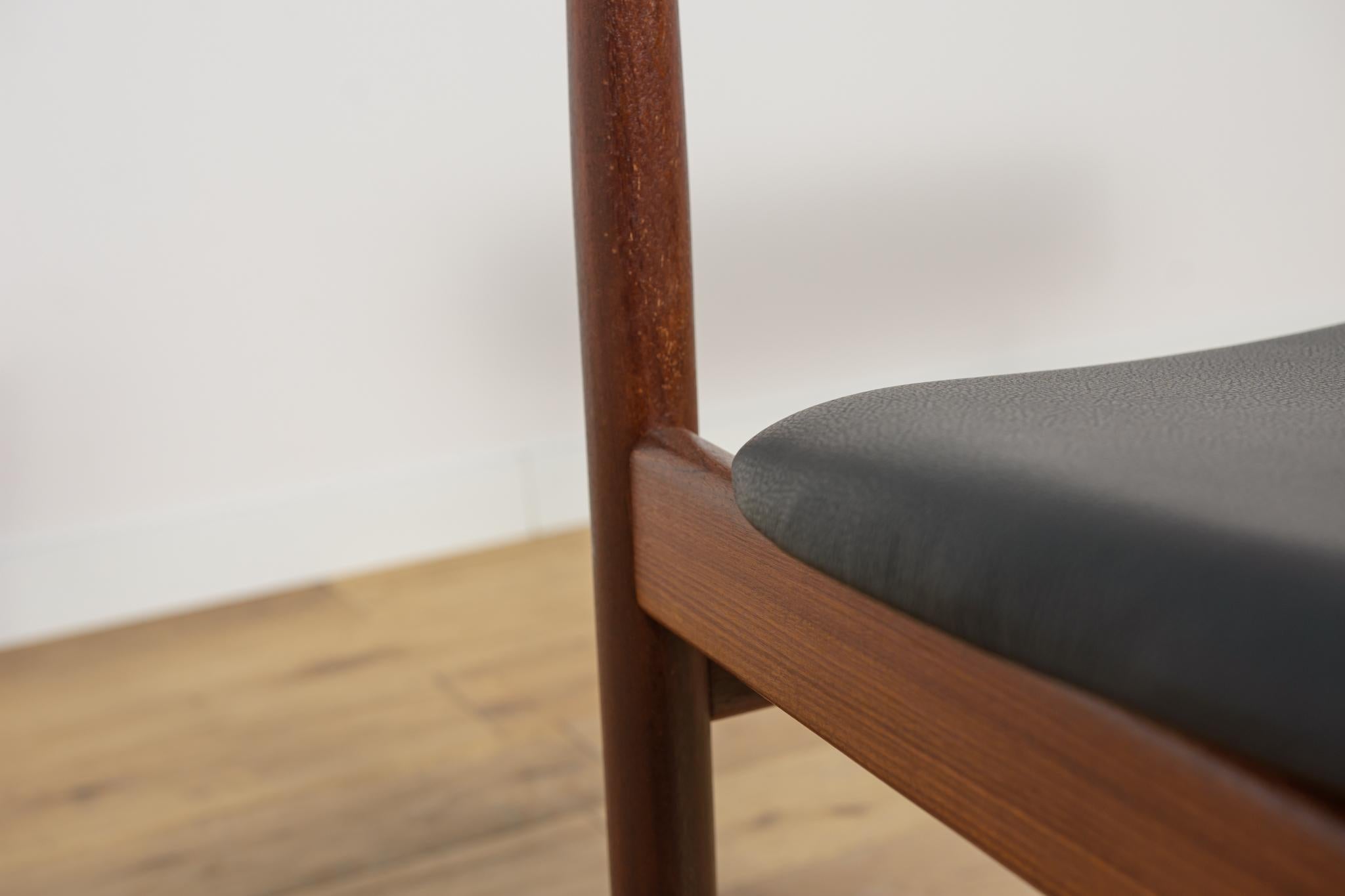 Mid-Century Dining Chairs in Teak by Ib Kofod Larsen for G-Plan, Great Britain. For Sale 6