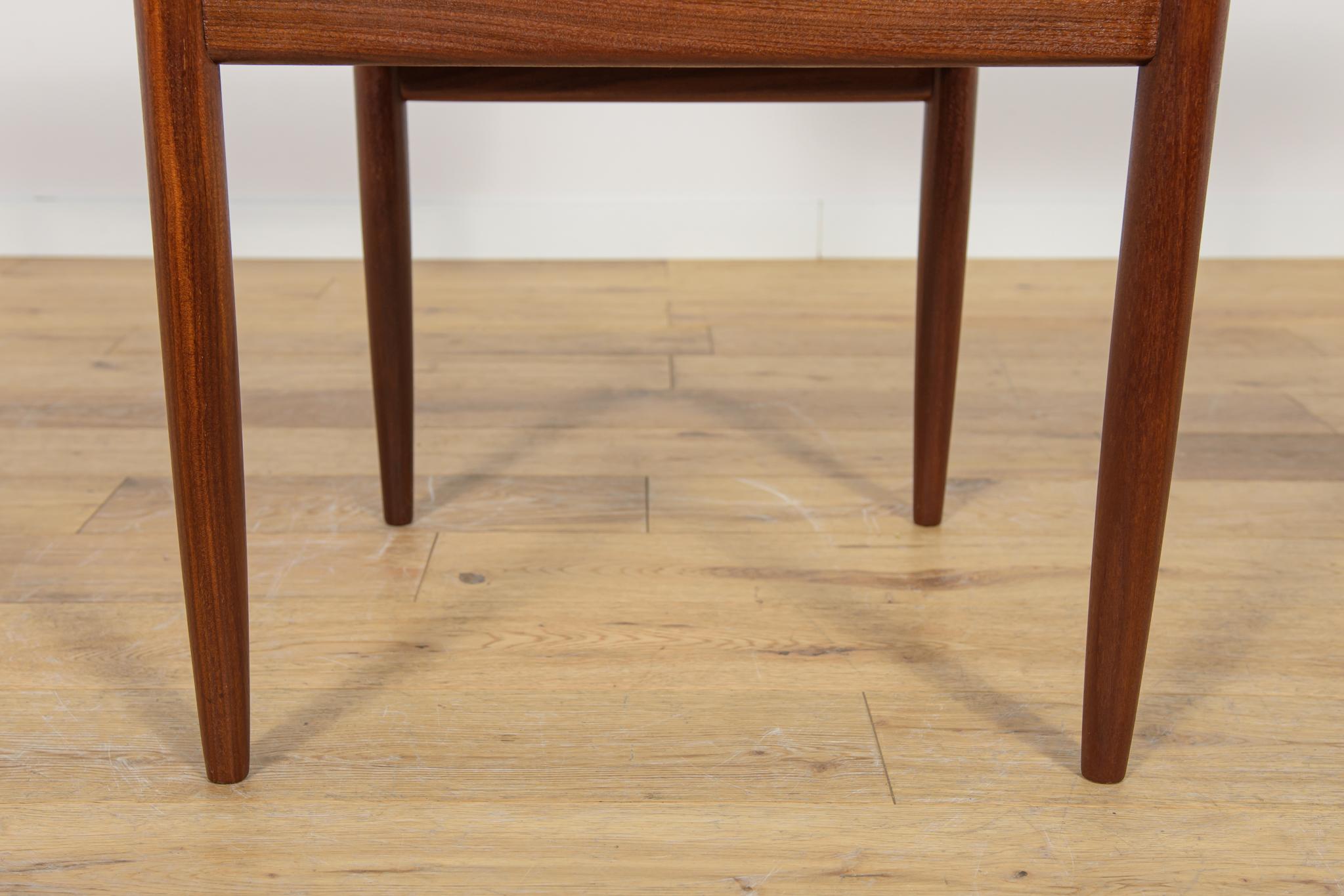 Mid-Century Dining Chairs in Teak by Ib Kofod Larsen for G-Plan, Great Britain. For Sale 7