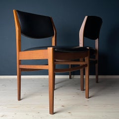 Mid-century dining chairs, Italy 1970s, Set of 2
