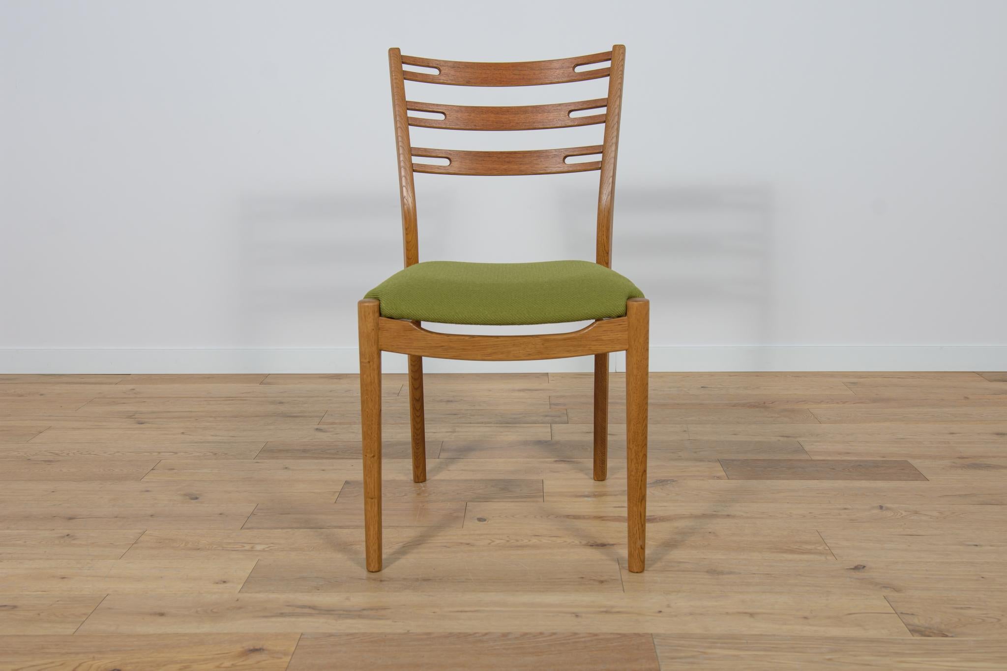 Mid-Century Dining Chairs Model 210 from Farstrup Furniture, 1960s, Set of 4 In Excellent Condition For Sale In GNIEZNO, 30