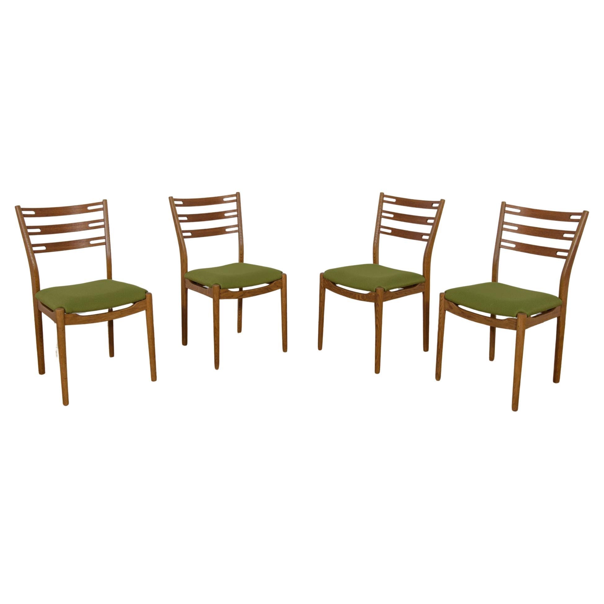 Chaises de salle à manger du milieu du siècle modèle 210 de Farstrup Furniture, années 1960, lot de 4 en vente