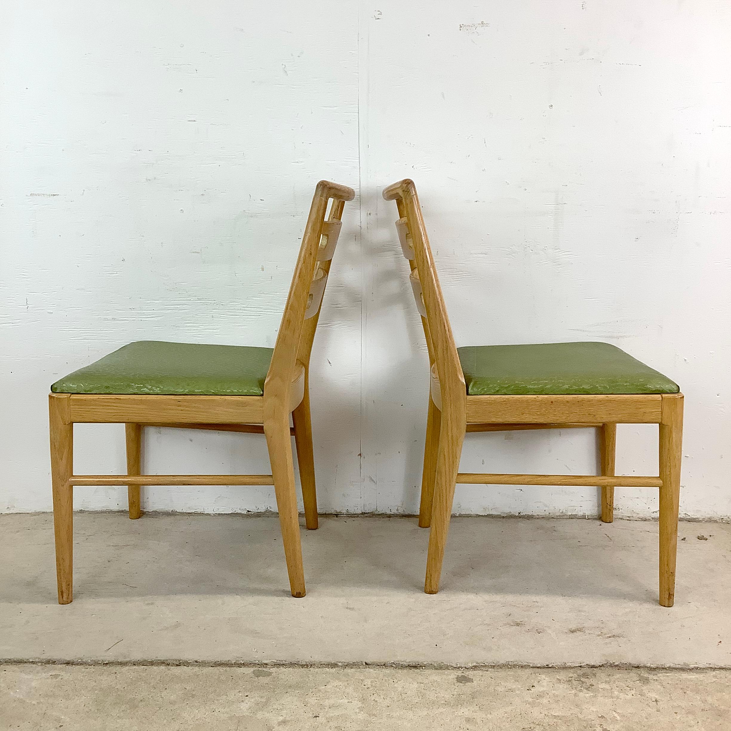 Mid-Century Esszimmerstühle - Vierer-Set im Zustand „Gut“ im Angebot in Trenton, NJ