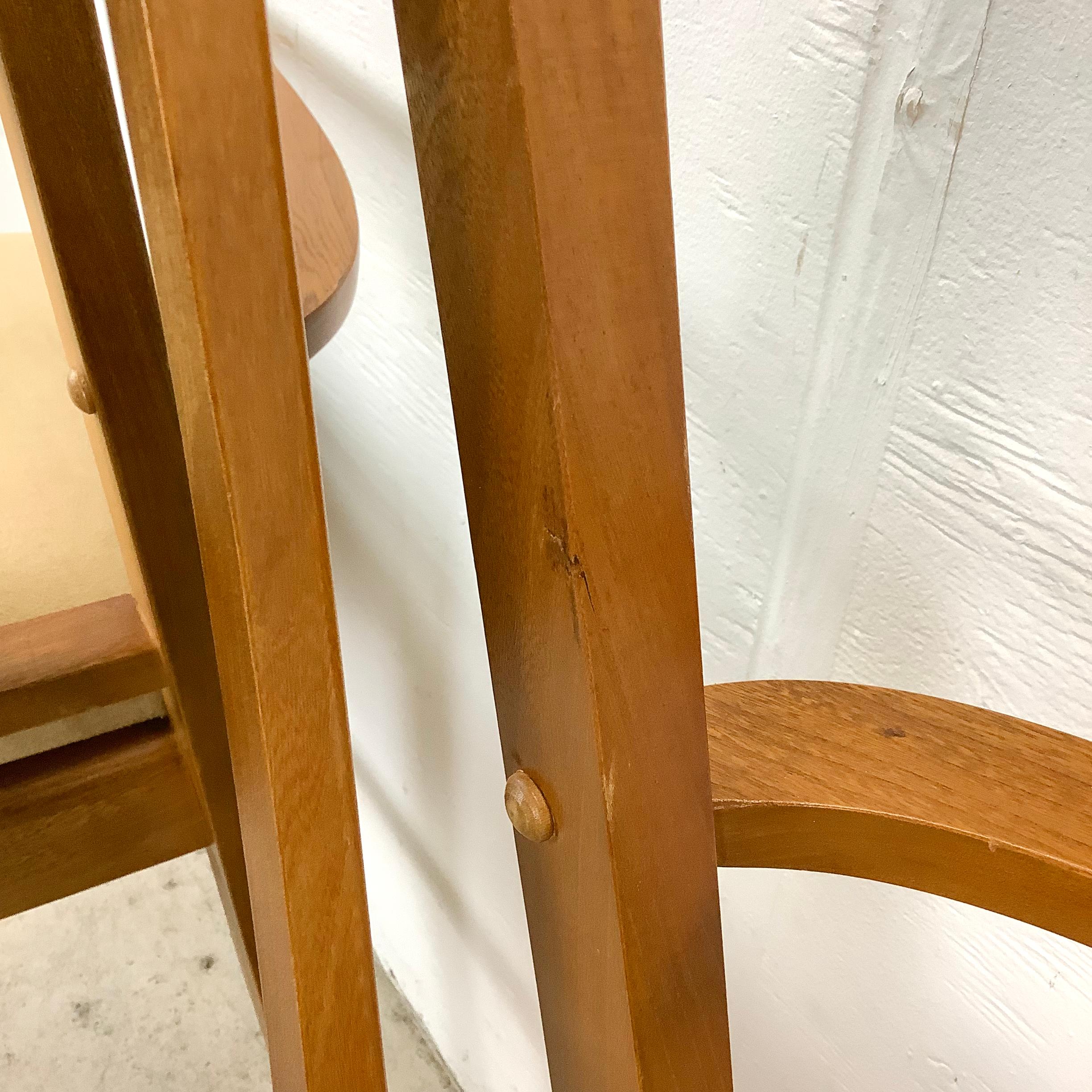 Esszimmerstühle aus der Mitte des Jahrhunderts von Young Manufacturing – Paar im Angebot 4
