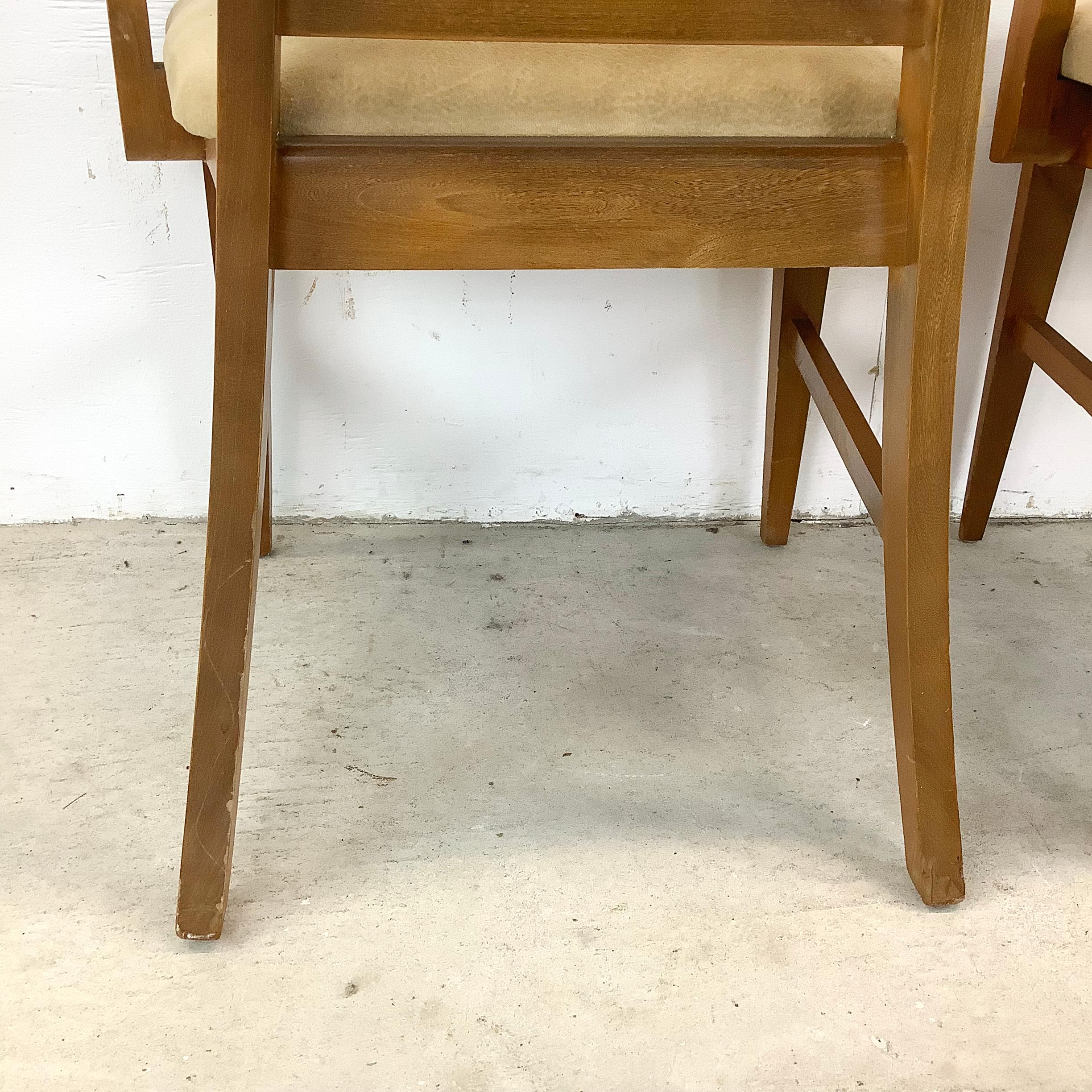 Esszimmerstühle aus der Mitte des Jahrhunderts von Young Manufacturing – Paar im Angebot 6