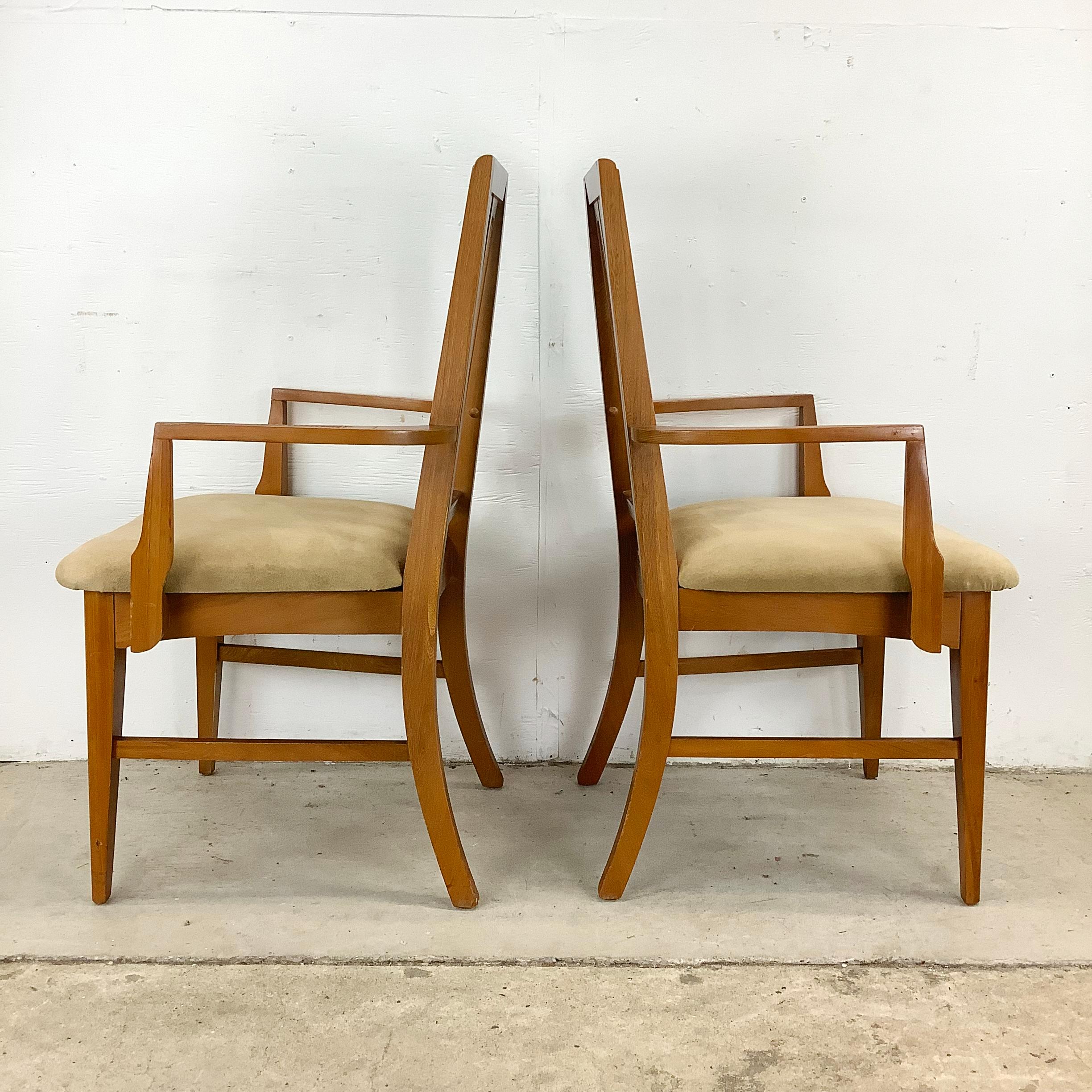Esszimmerstühle aus der Mitte des Jahrhunderts von Young Manufacturing – Paar im Angebot 1