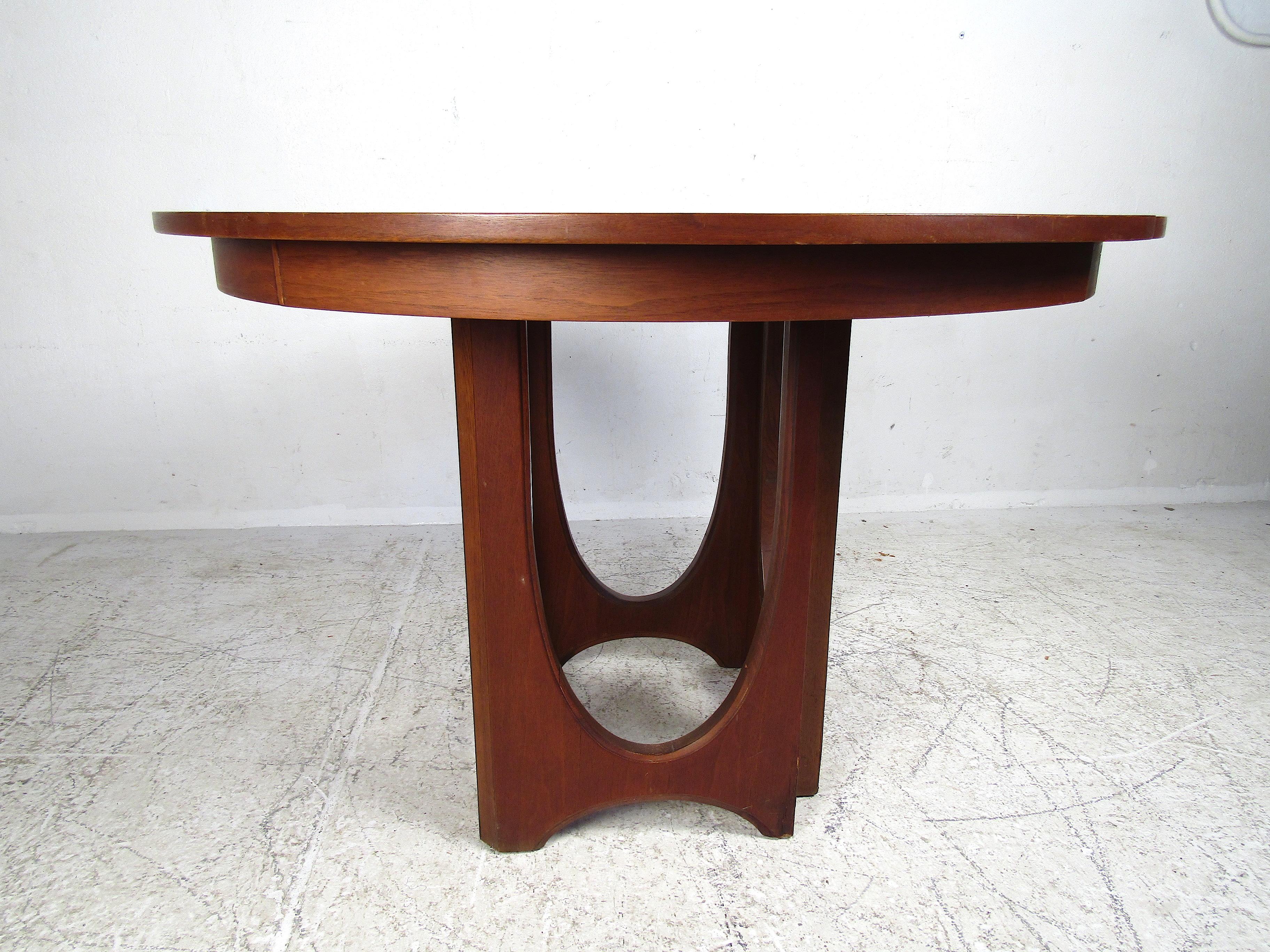 Mid-Century Modern Midcentury Dining Set by Broyhill