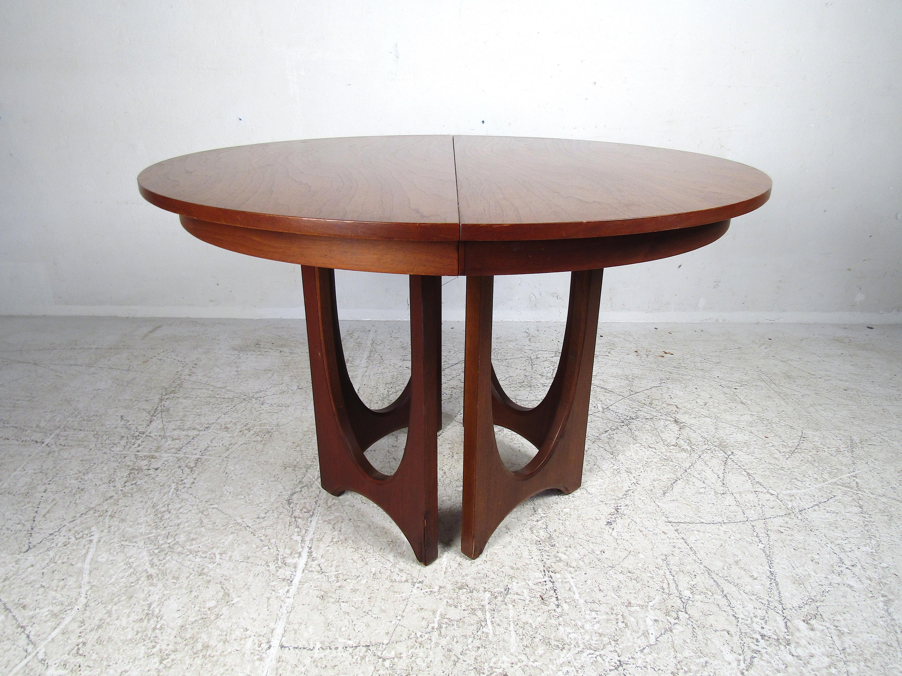 American Midcentury Dining Set by Broyhill
