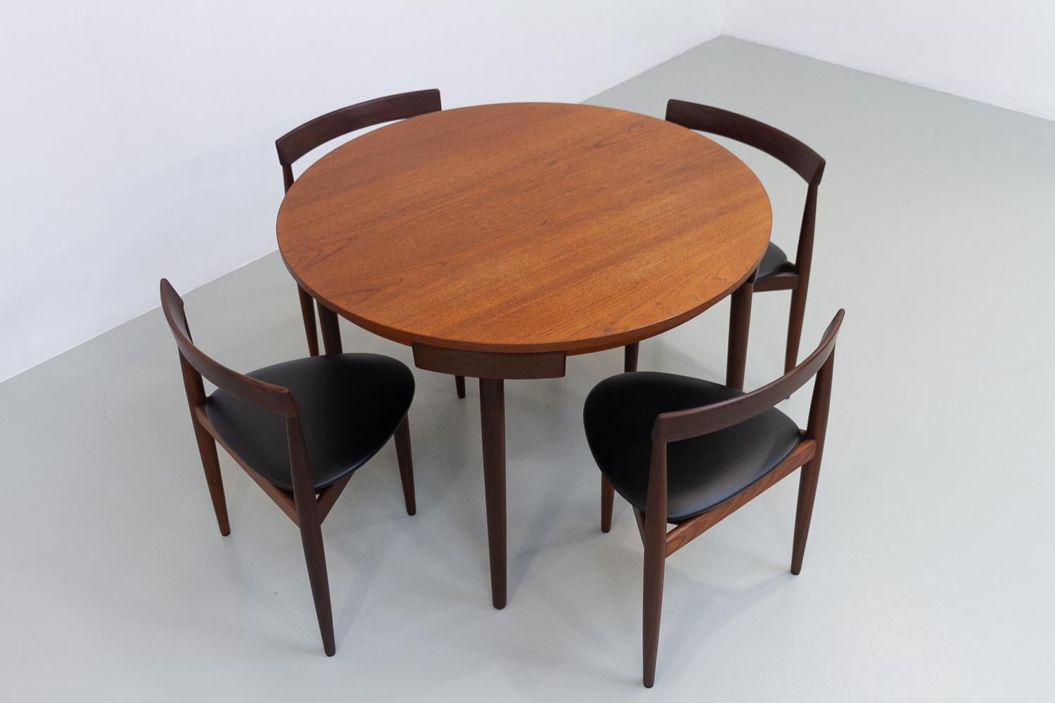 Mid-Century Dining Set by Hans Olsen for Frem Røjle, 1960s. Set of 5. 3