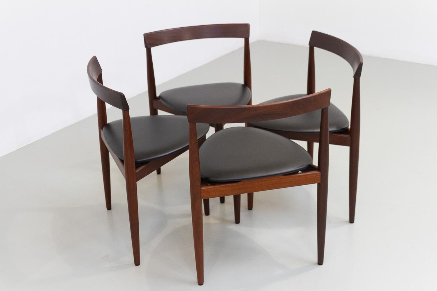 Mid-Century Dining Set by Hans Olsen for Frem Røjle, 1960s. Set of 5. 9