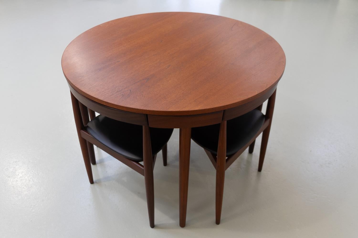 Mid-Century Dining Set by Hans Olsen for Frem Røjle, 1960s. Set of 5. In Good Condition In Asaa, DK