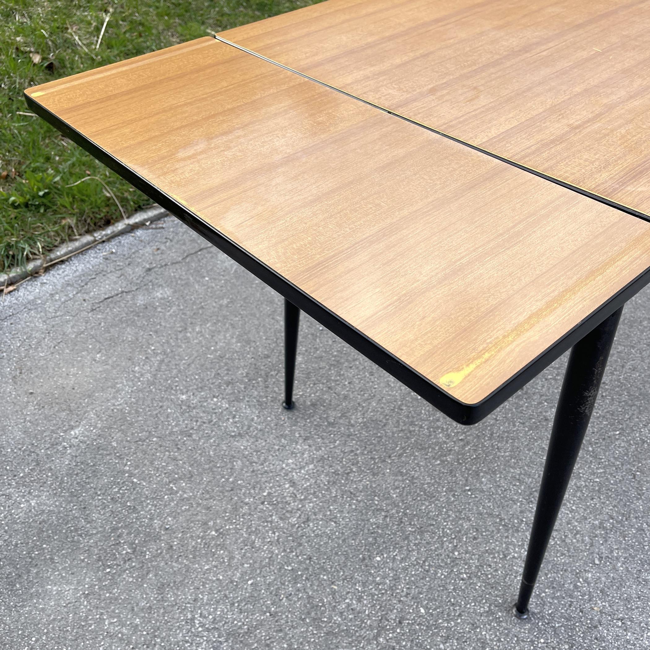 Mid-century dining table and 4 chairs by Salvarani Depositato Italy 1950s For Sale 6