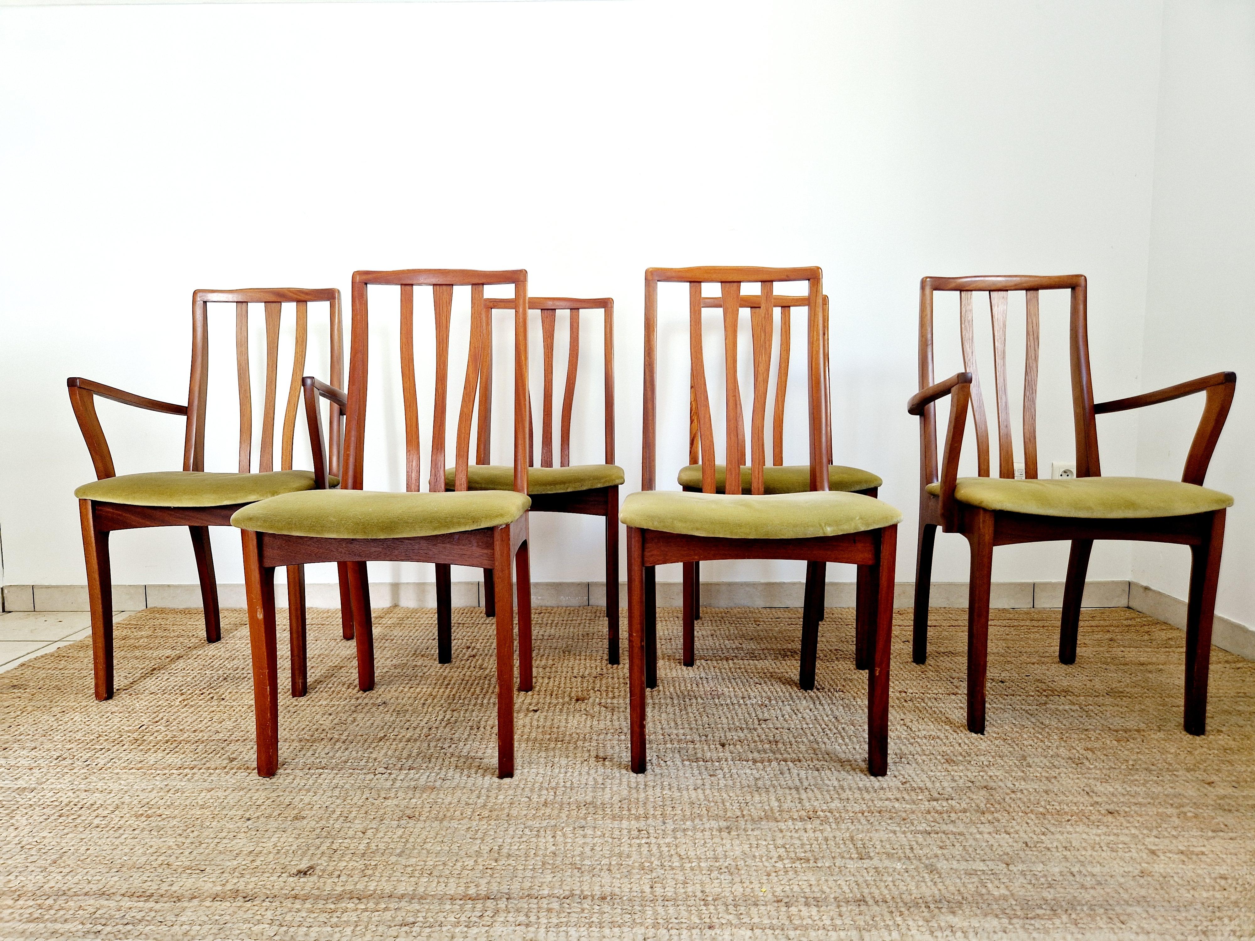 Mid Century Dining Table and 6 Chairs S Form For Sale 3