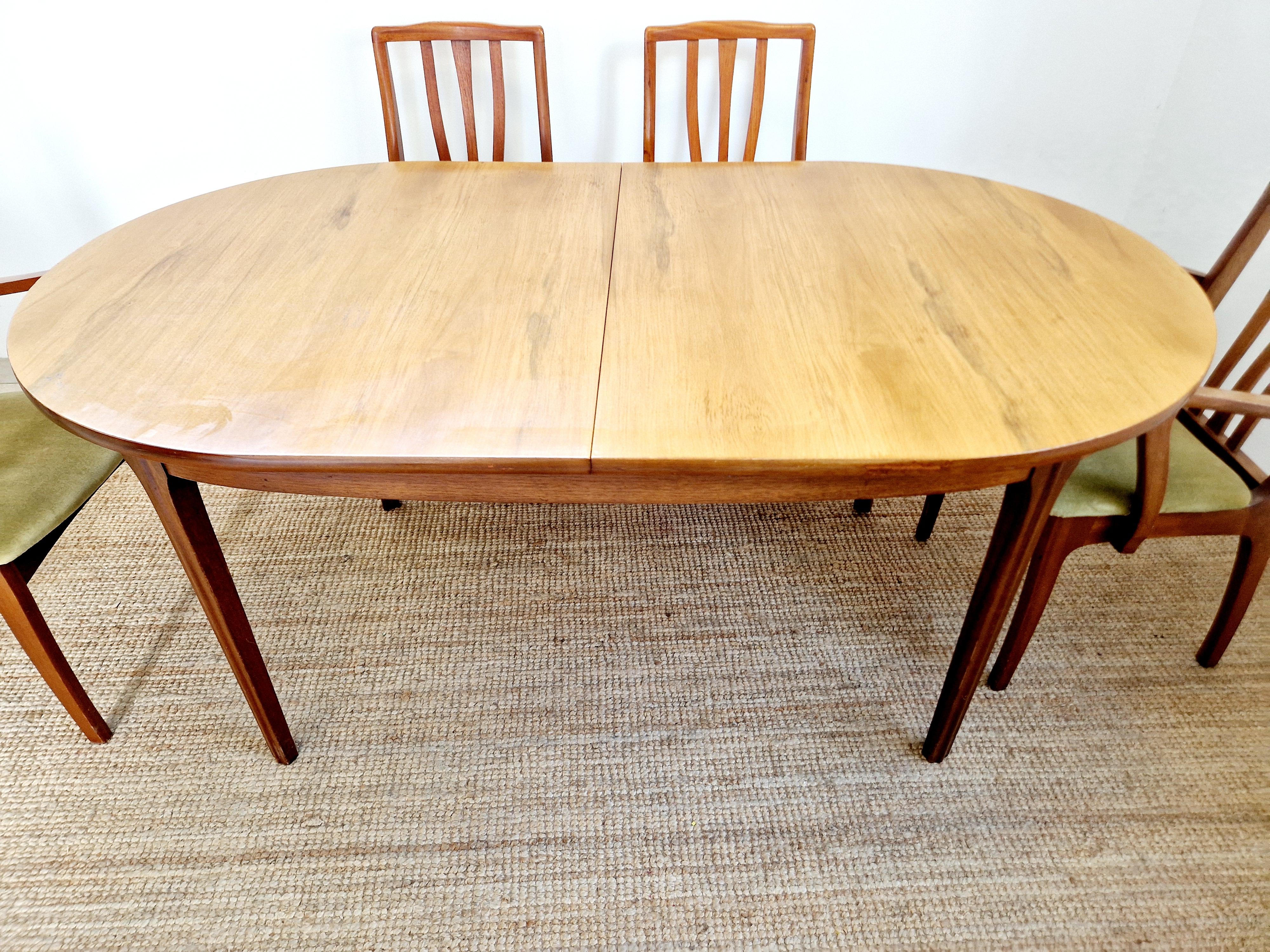 Mid Century Dining Table and 6 Chairs S Form For Sale 4