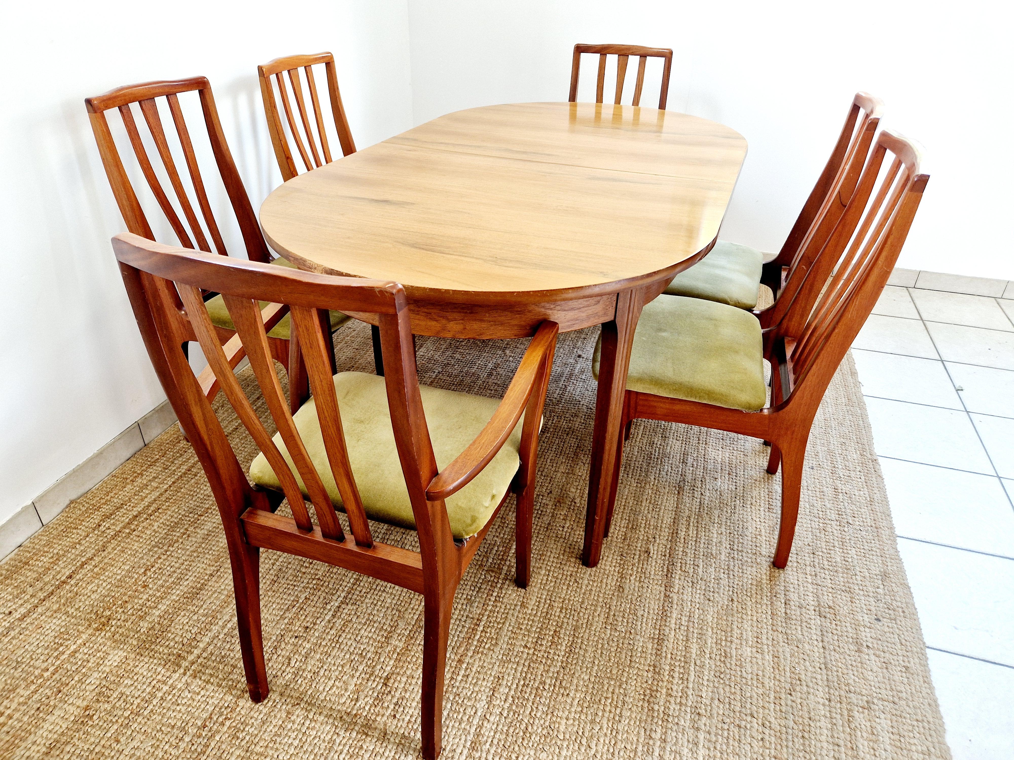 20th Century Mid Century Dining Table and 6 Chairs S Form For Sale