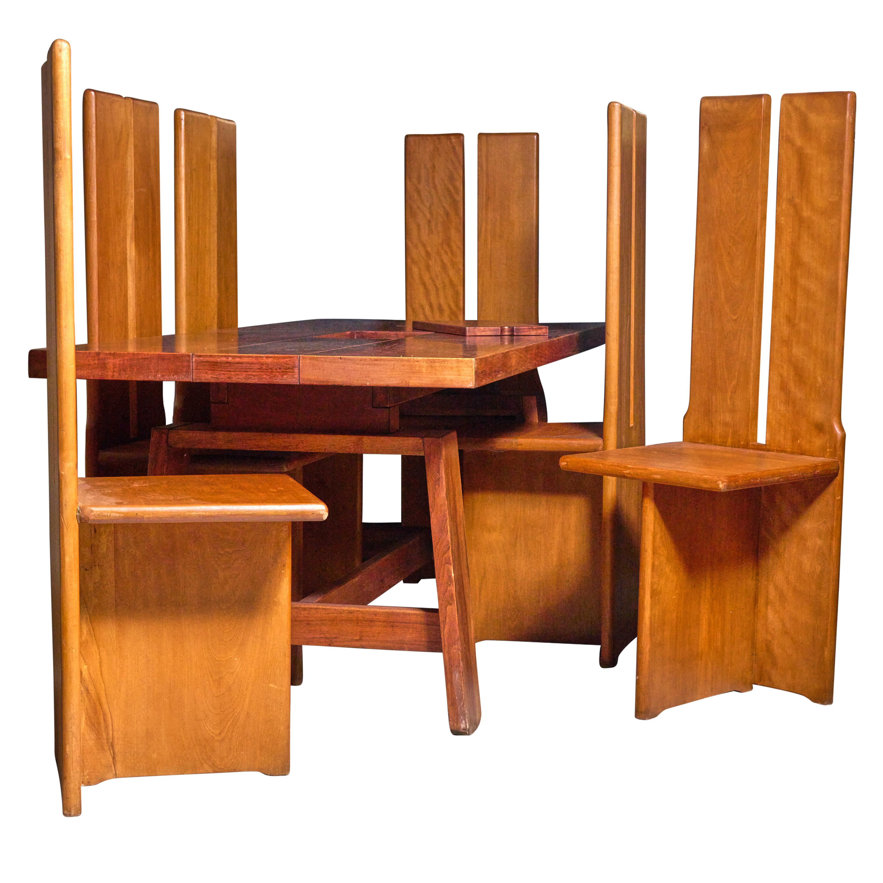 Mid Century Esstisch und sechs Stühle  im Zustand „Gut“ im Angebot in Chicago, IL