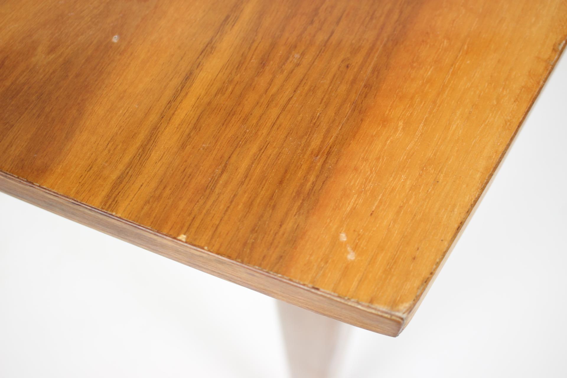 Midcentury Dining Table by Dřevotvar, 1970s For Sale 1