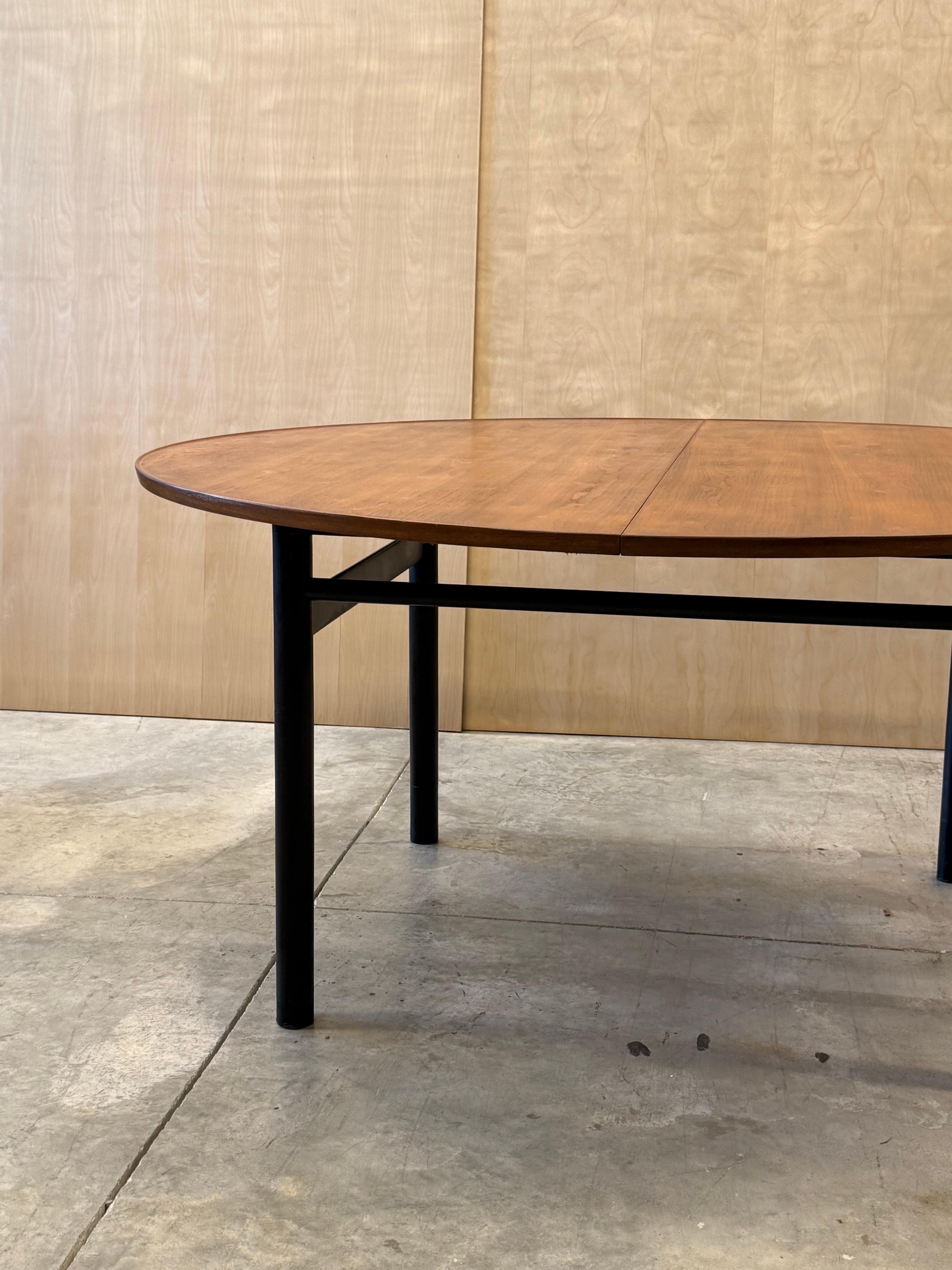 Mesa de comedor de mediados de siglo de Edward Wormley para Dunbar en venta 5