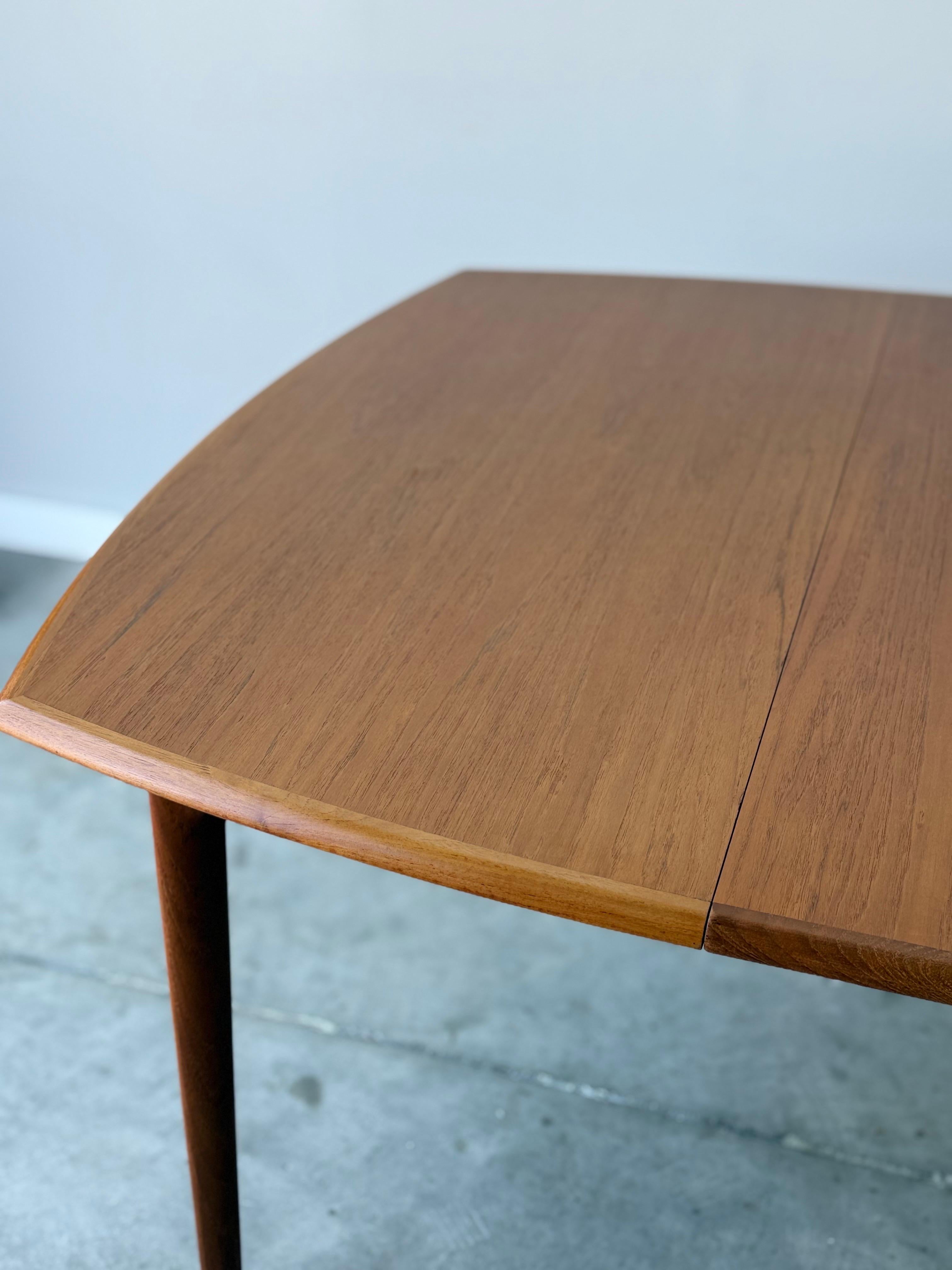 Mid-Century Dining Table by H.W. Klein for Bramin 4