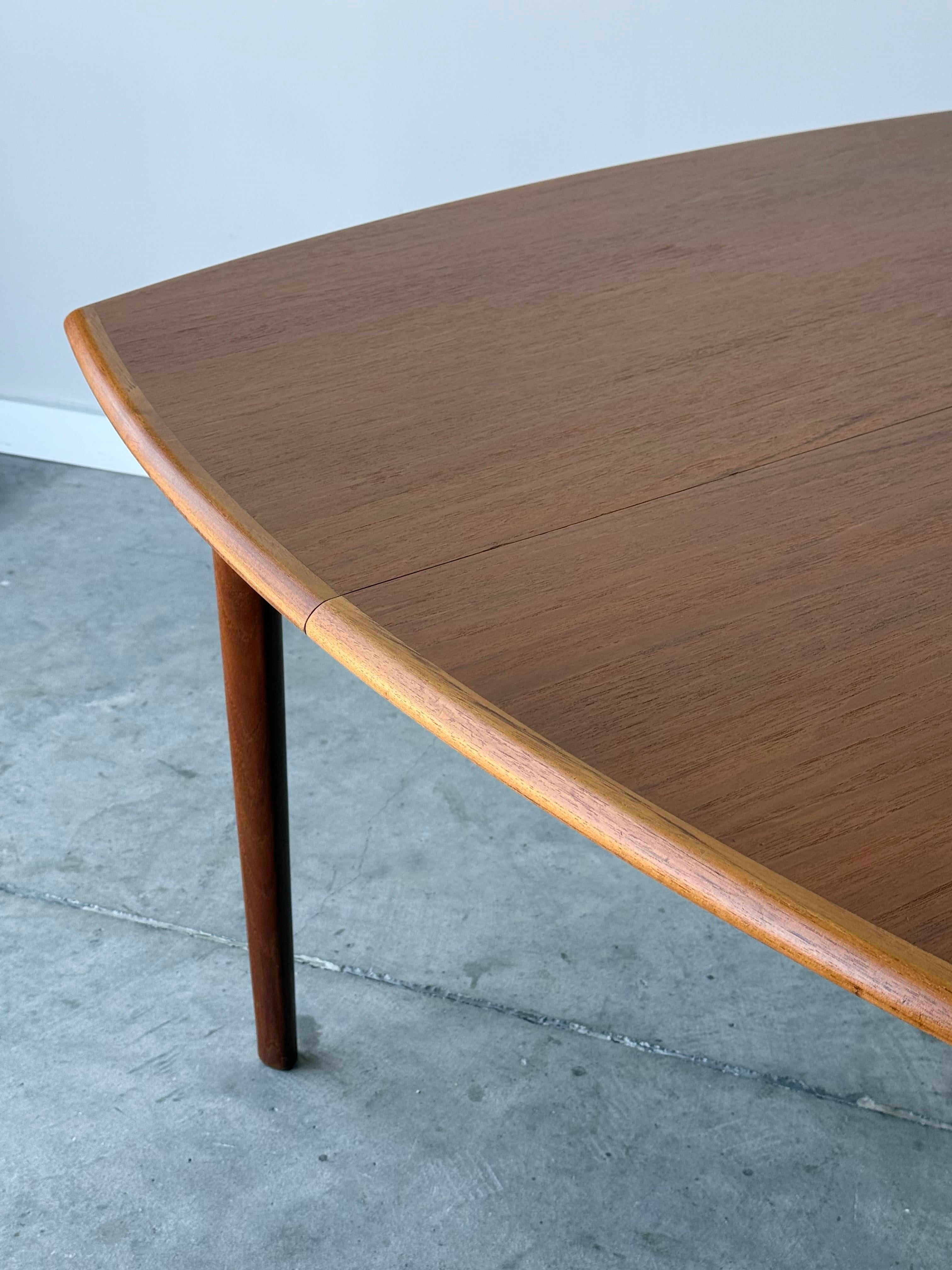 Mid-Century Dining Table by H.W. Klein for Bramin 9