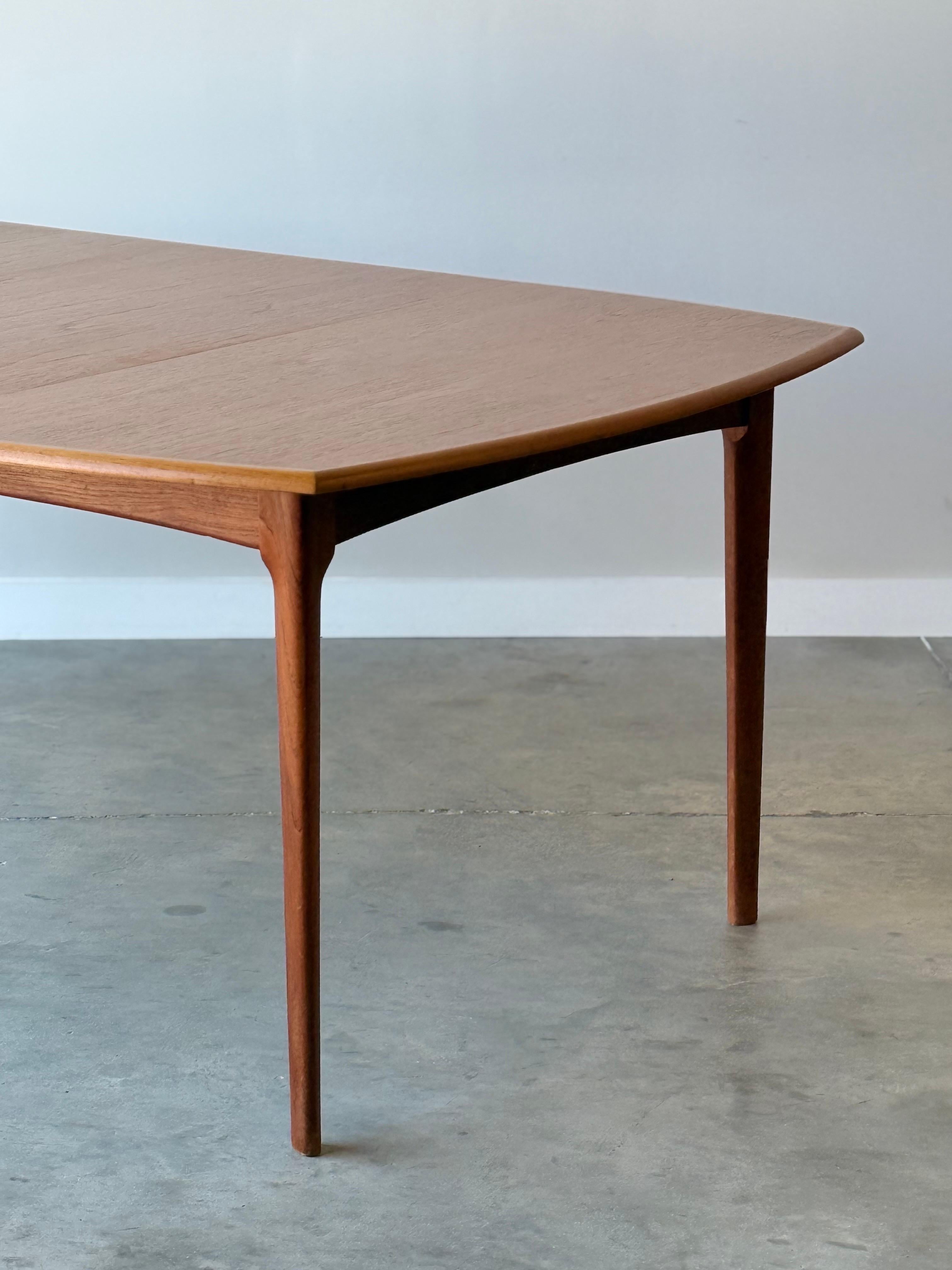 Mid-Century Dining Table by H.W. Klein for Bramin 1