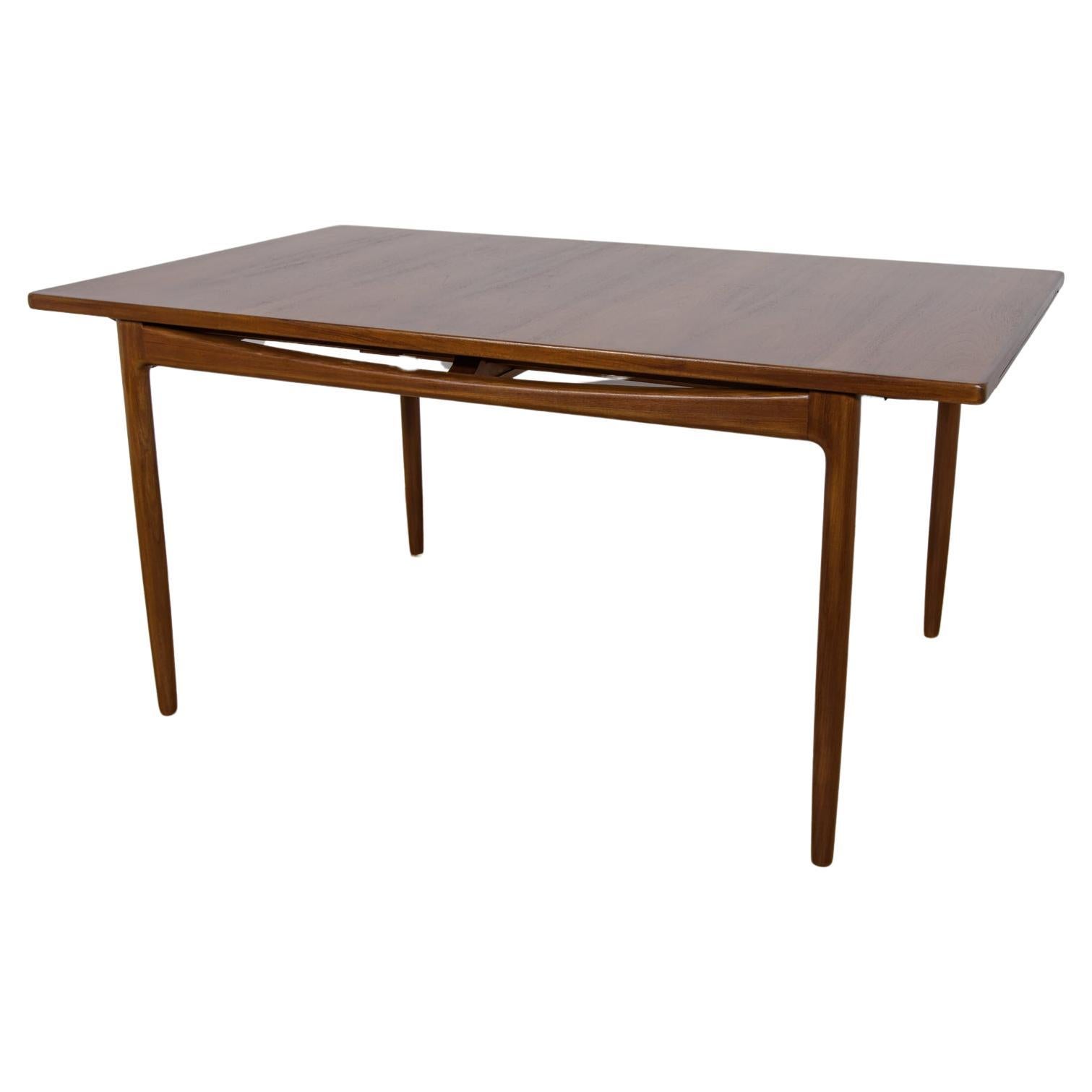 Mid-Century Dining Table by Ib Kofod Larsen for G-Plan, 1960s