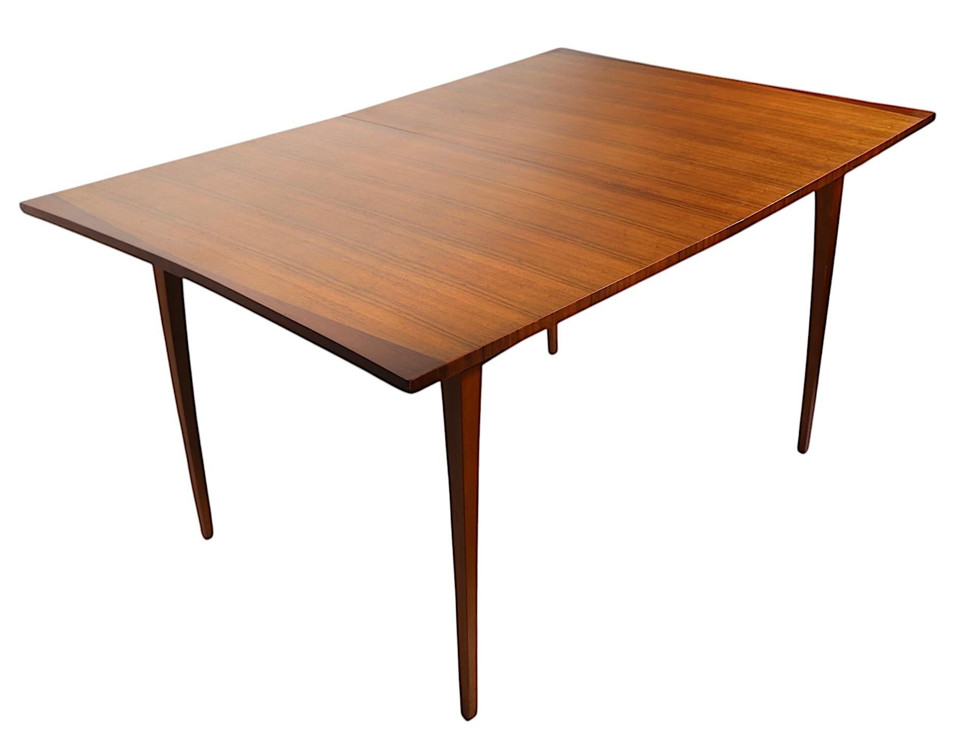Milieu du siècle  Table de salle à manger par Lane Furniture att. à McCobb en vente 1