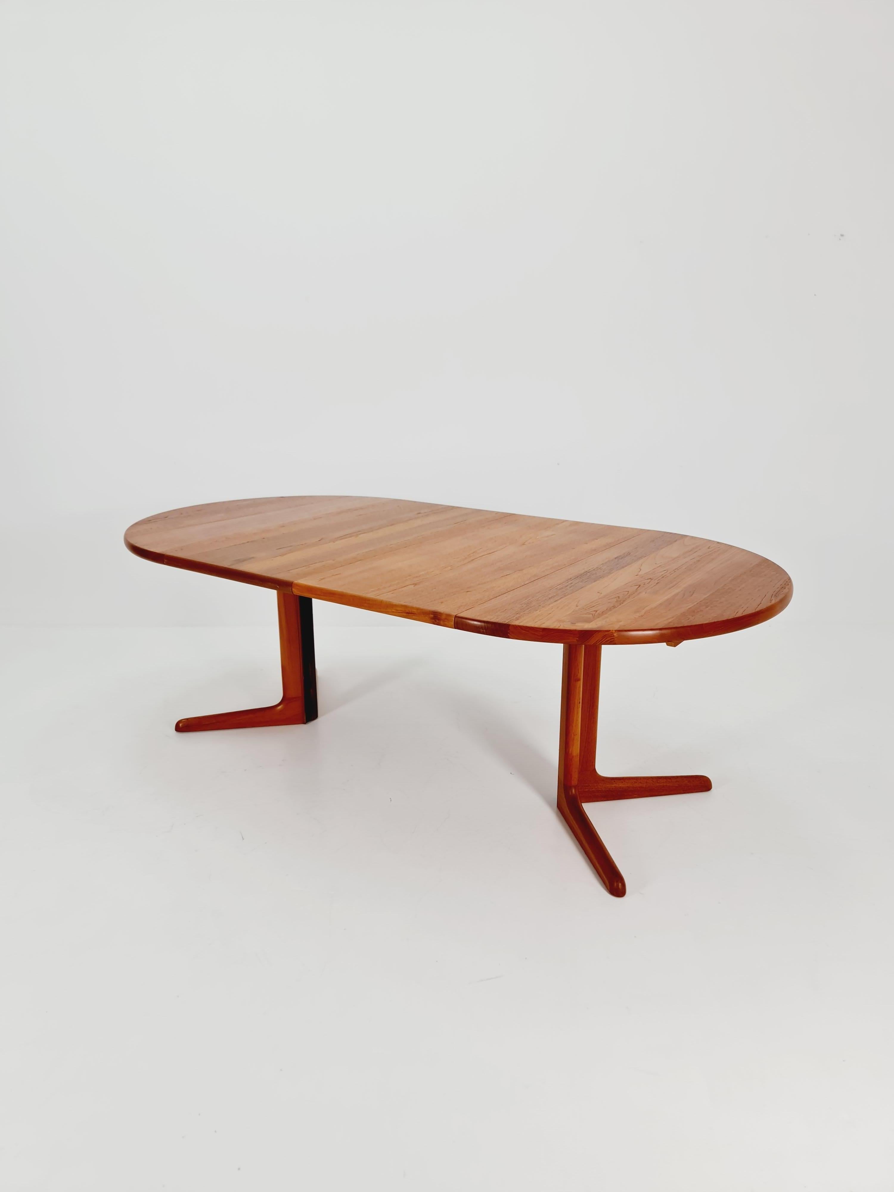 Mid Century Dining Table by Skovby MöbelFabrik A/S 1 from Denmark in 1970s For Sale 3
