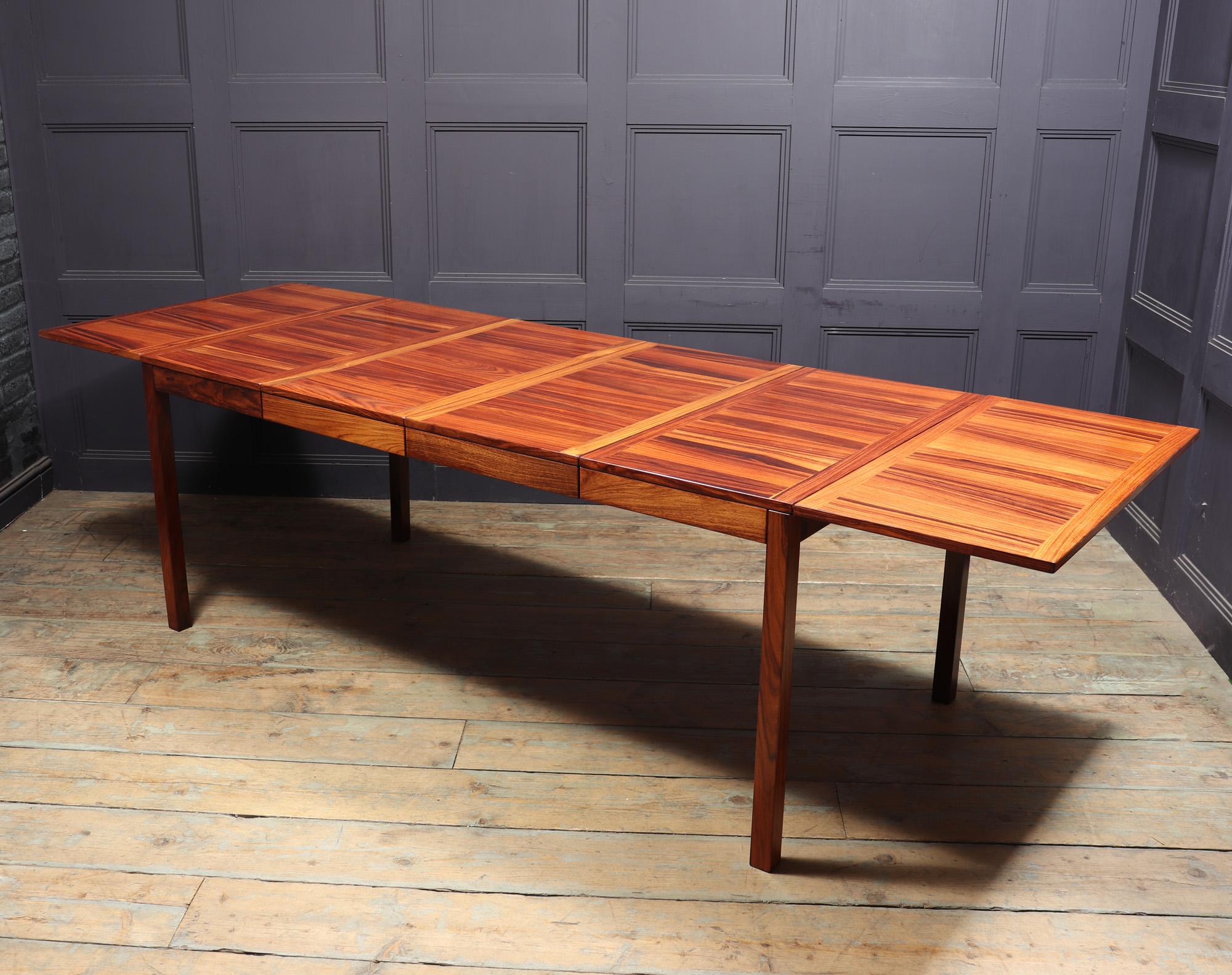 Mid century Dining table by Vejle Stole For Sale 2