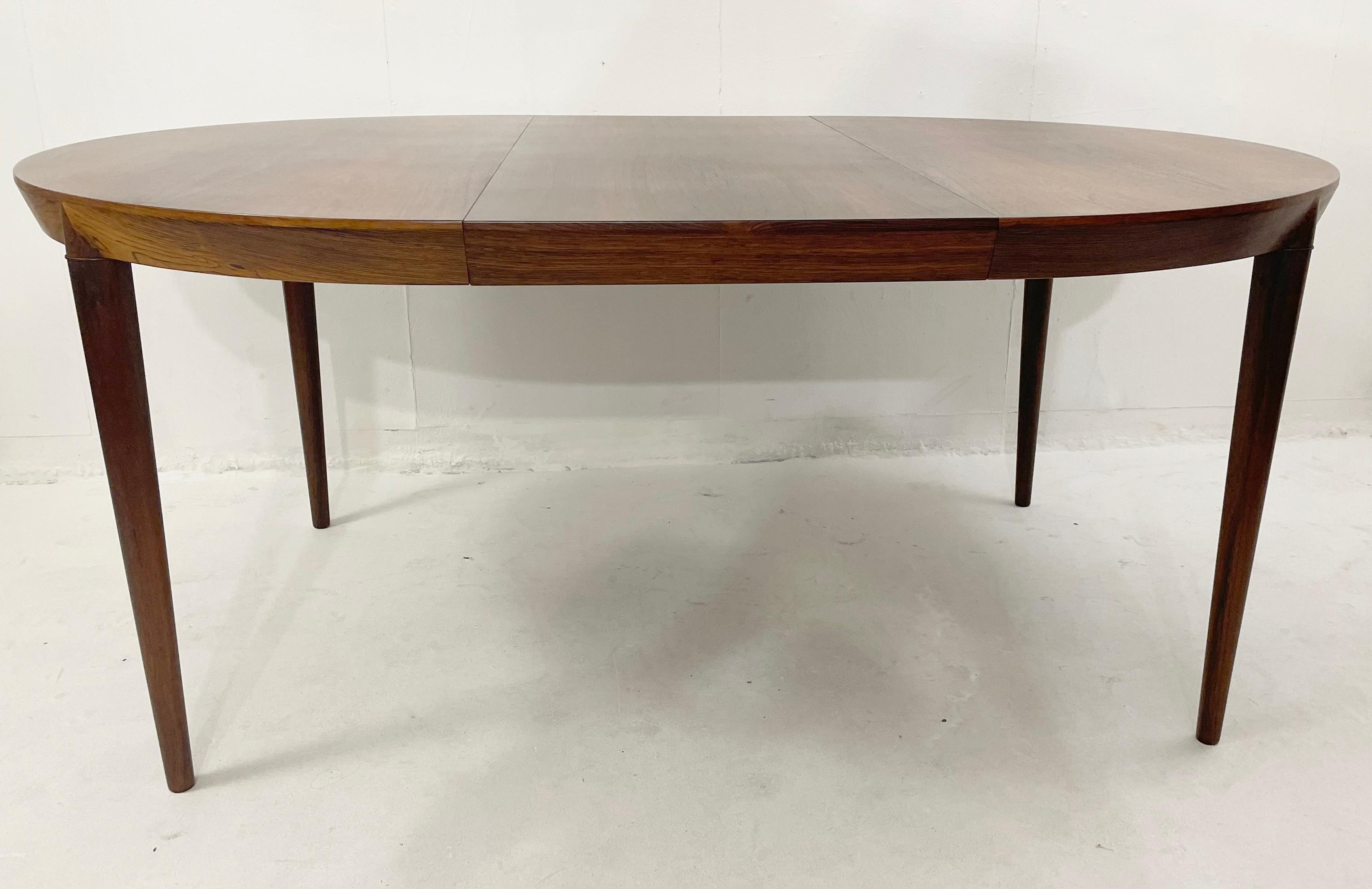 Mid-century dining table with 1 extension by Severin Hansen - Denmark 1960s.