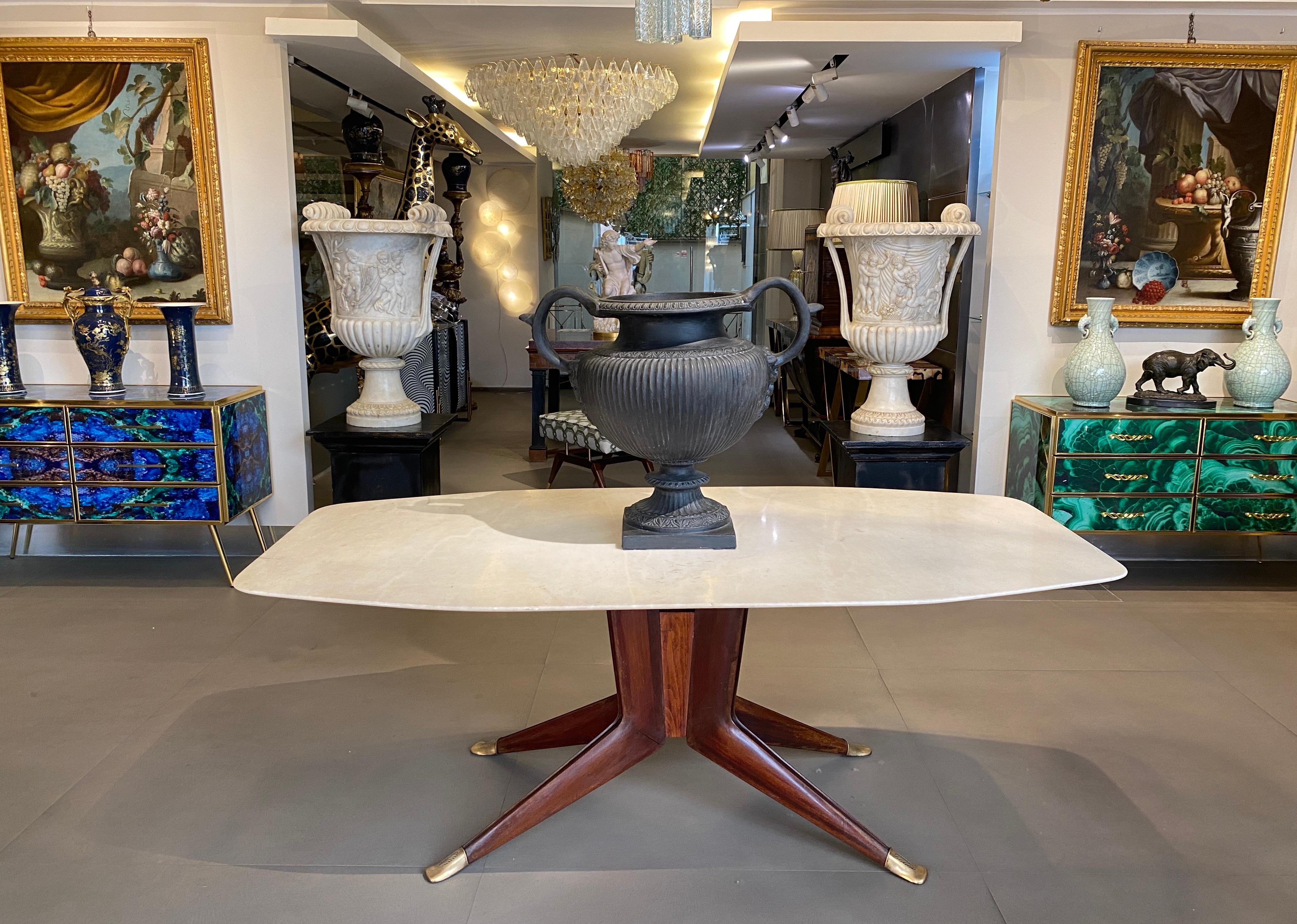 Mesa de comedor de mediados de siglo con tablero de mármol blanco Atrib. a Ico Parisi Años 50 en venta 5