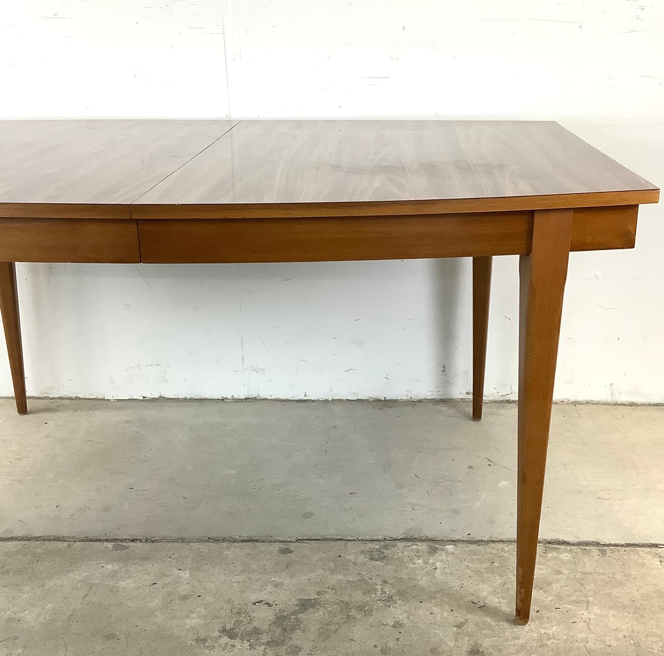 Mid-Century Modern Mid-Century Dining Table With Leaf For Sale