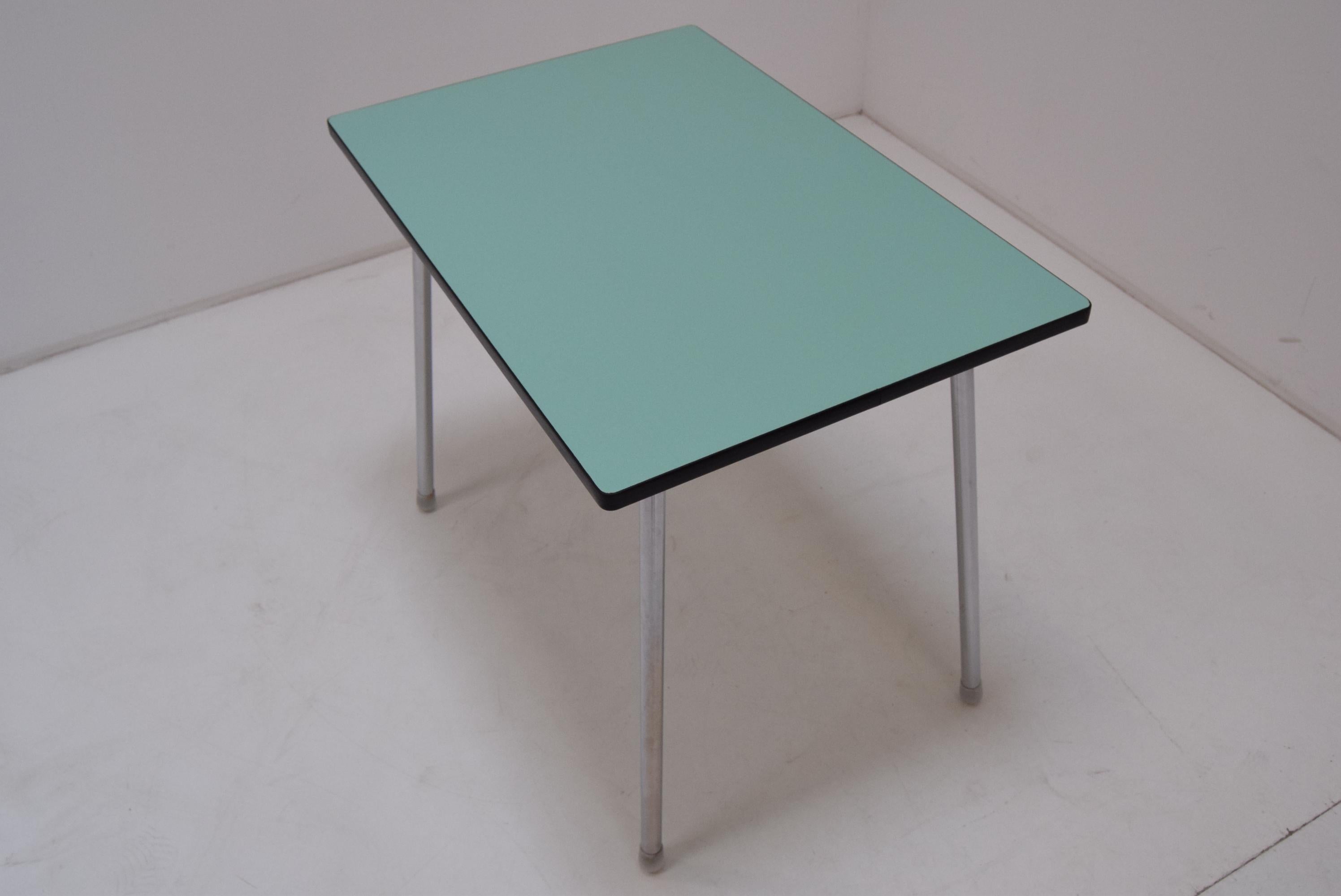 Mid-Century Dining Table, 1960's In Good Condition For Sale In Praha, CZ