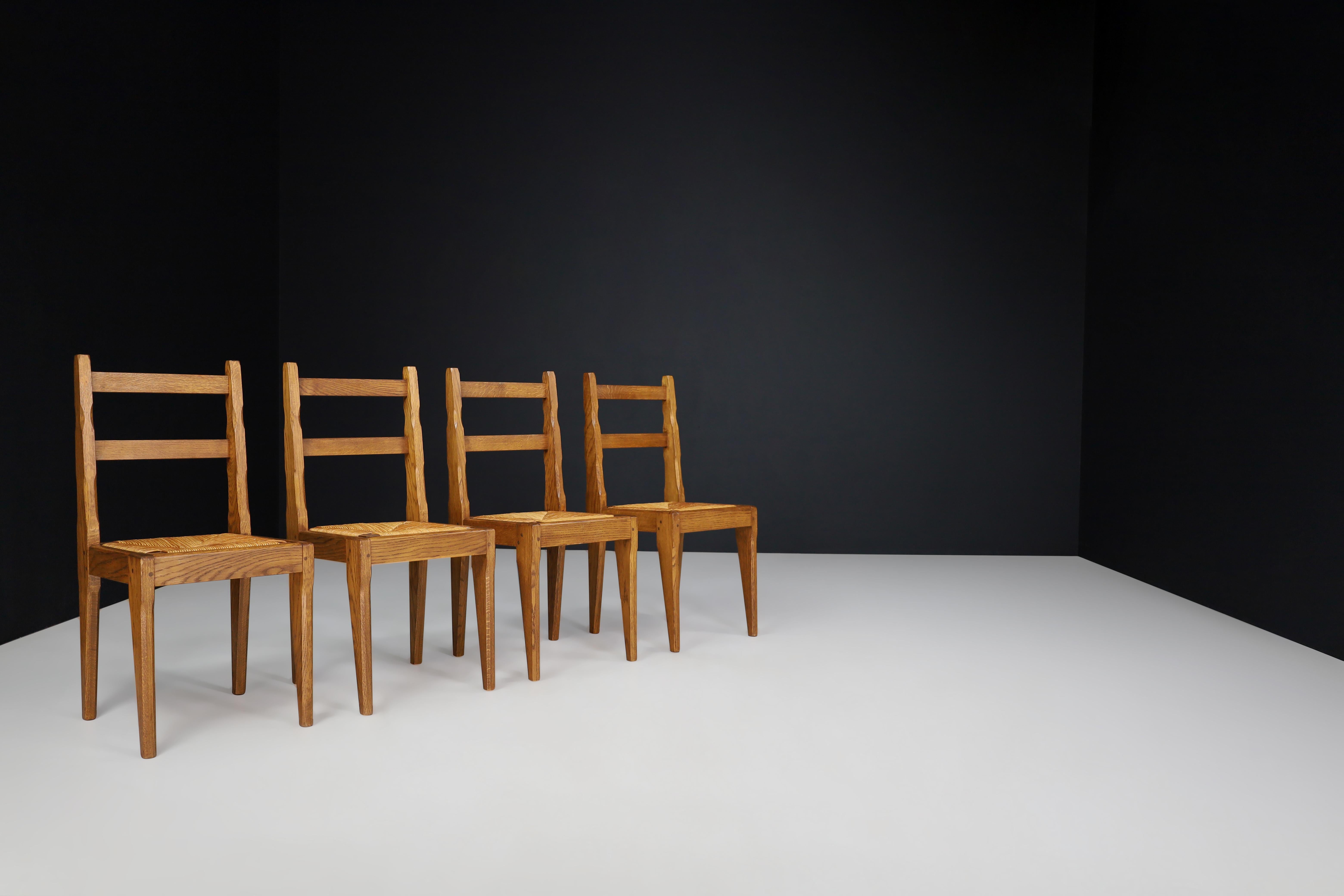 Mid-20th Century Midcentury Dinning Room Chairs in Oak and Rush Made in France 1960 For Sale