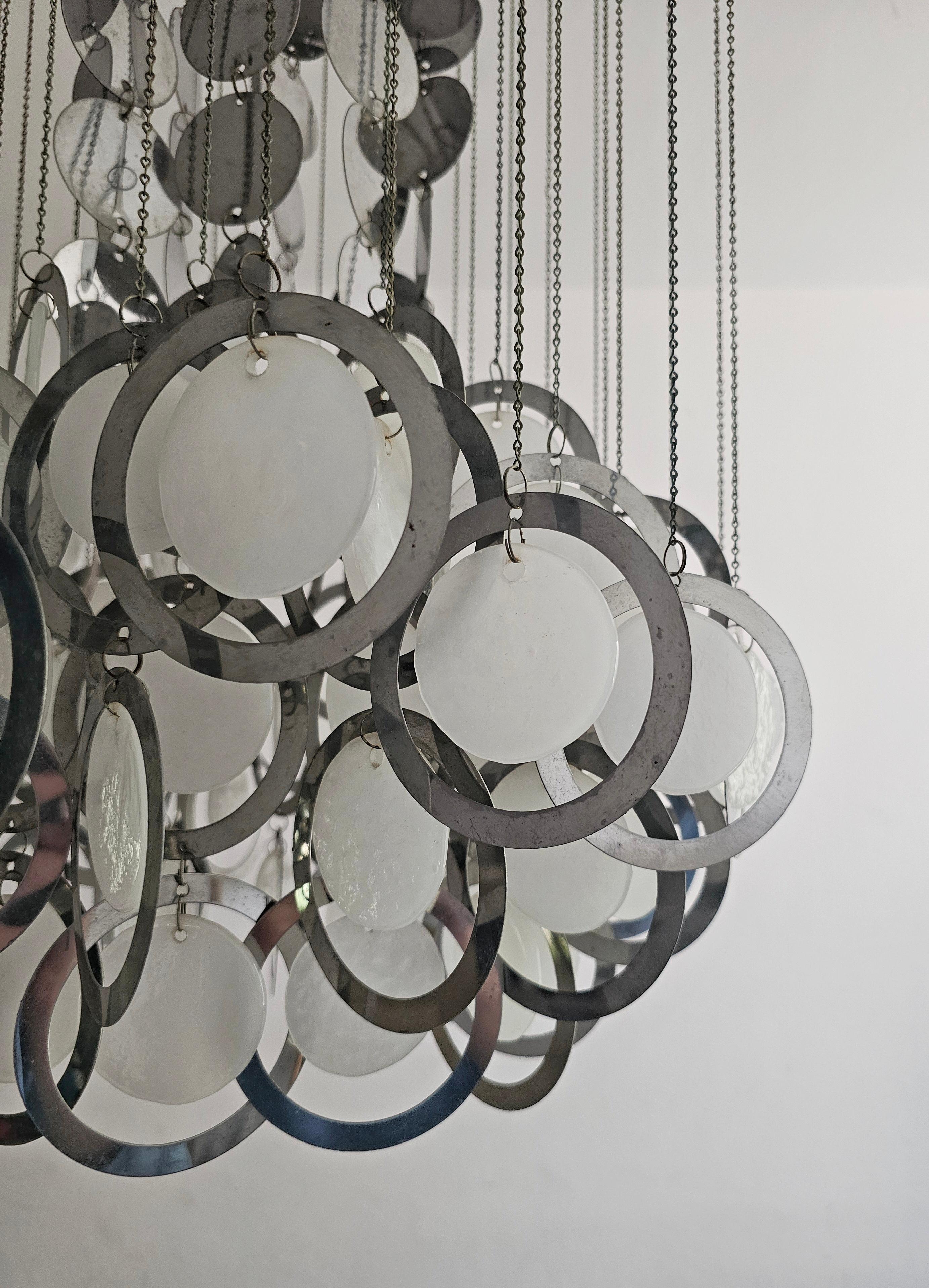 Mid Century Disc Chandelier von Gino Vistosi aus Chrom und weißem Murano-Glas im Zustand „Gut“ im Angebot in Beograd, RS