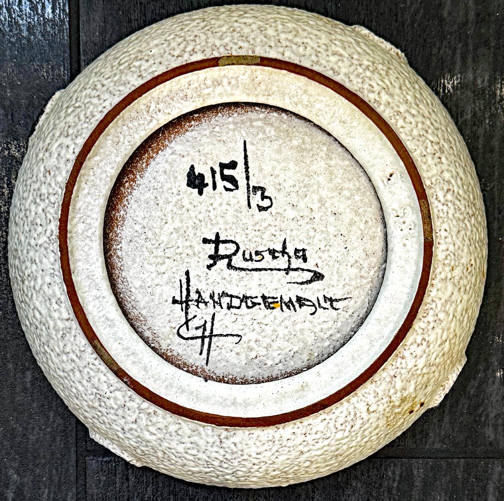 „Schale aus der Mitte des Jahrhunderts mit kalligrafischem Motiv“, feine Keramik von Ruscha, Weiß & Schwarz (Moderne der Mitte des Jahrhunderts) im Angebot