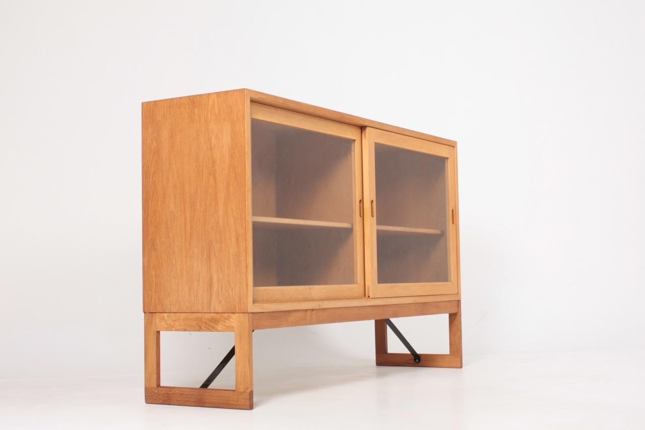 Midcentury Display Cabinet in Oak by Børge Mogensen, Swedish Modern 1960s 2