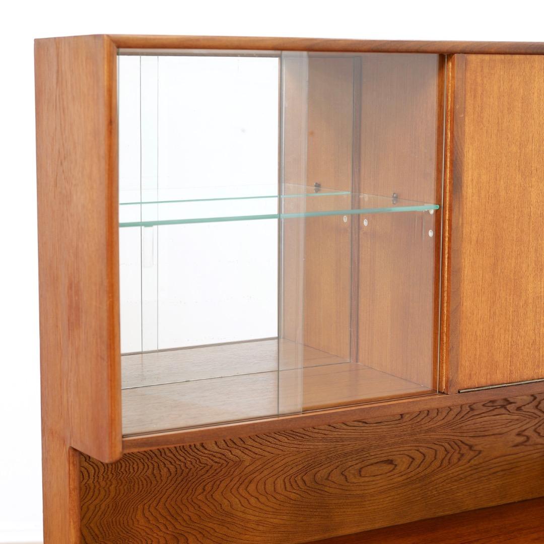 Mid Century Display China Cabinet by Turnidge of London in vendita 1