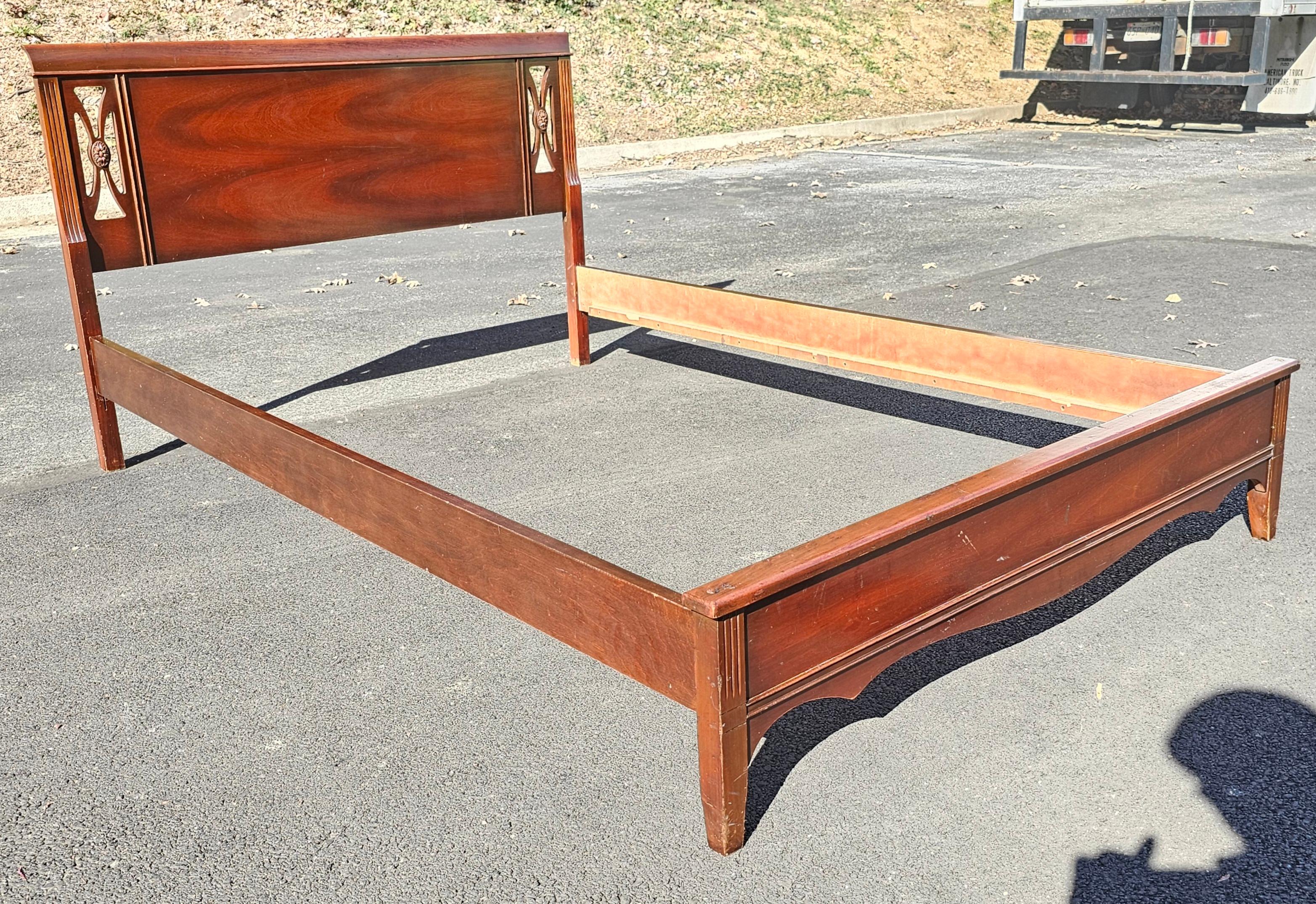 20th Century Mid-Century Dixie Furniture Mahogany Low Foot Full Size Bed For Sale