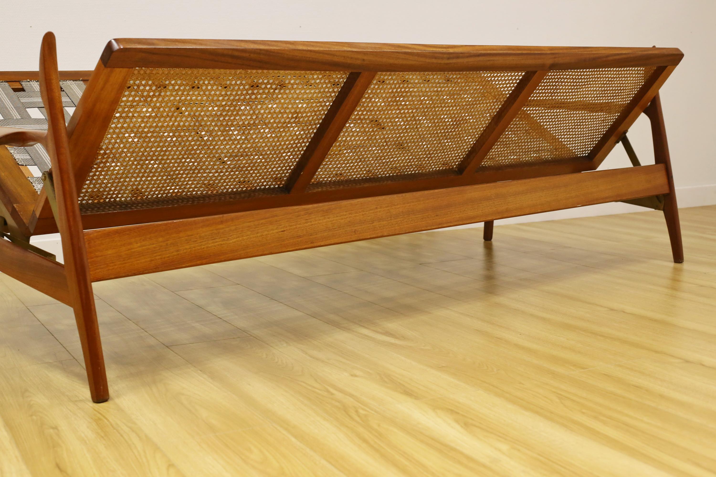 Mid-Century Modern Mid Century Don Daybed For Sale