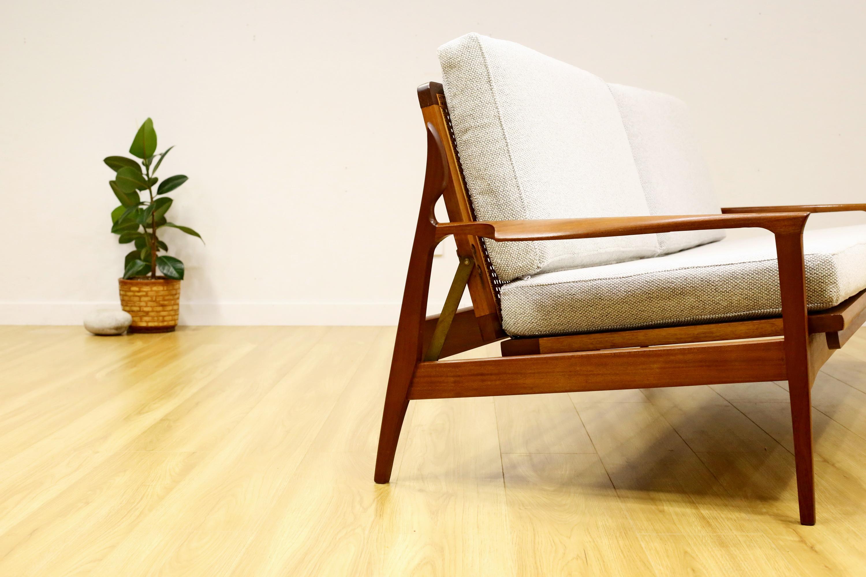 New Zealand Mid Century Don Daybed For Sale