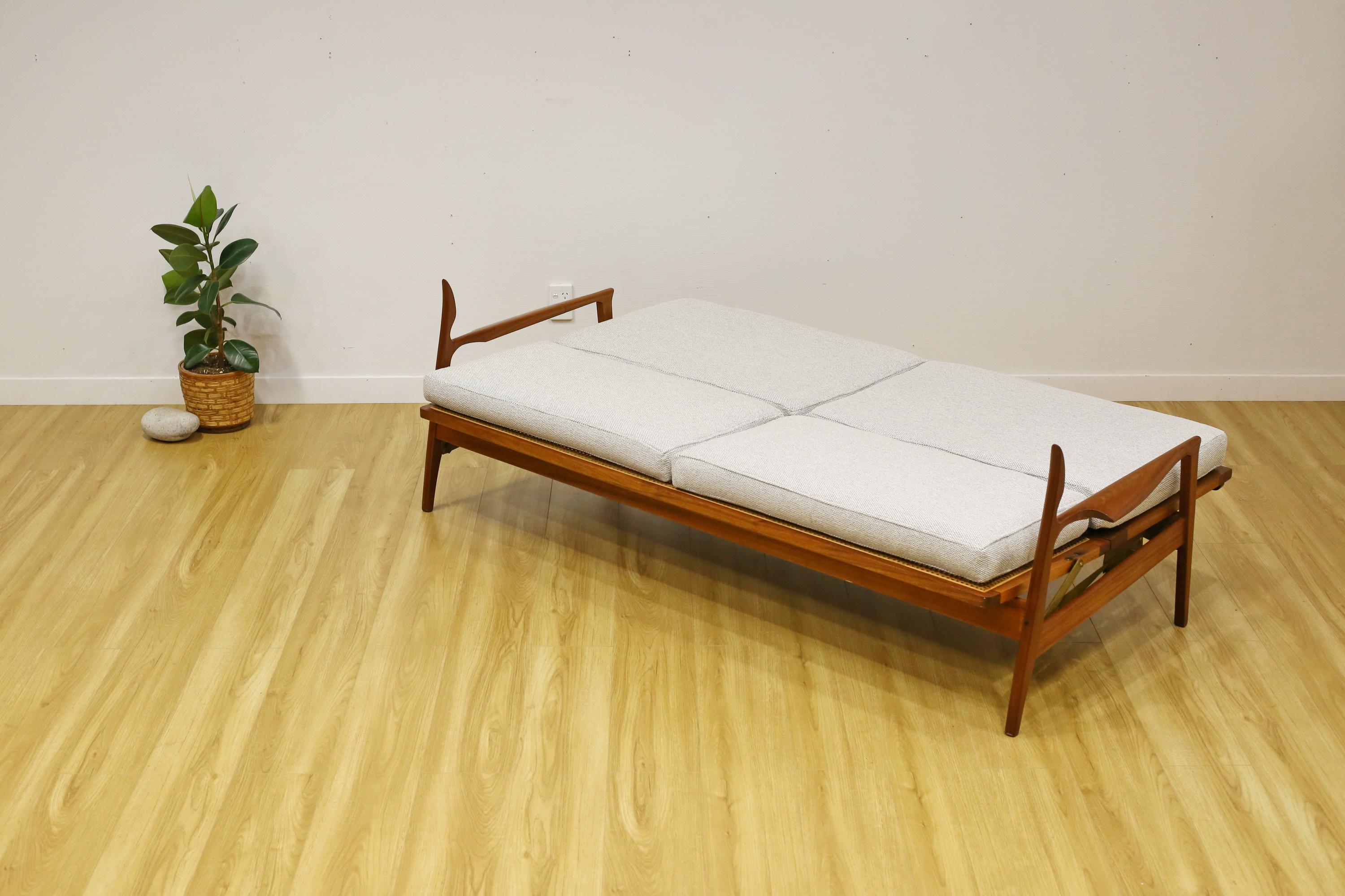 Late 20th Century Mid Century Don Daybed For Sale