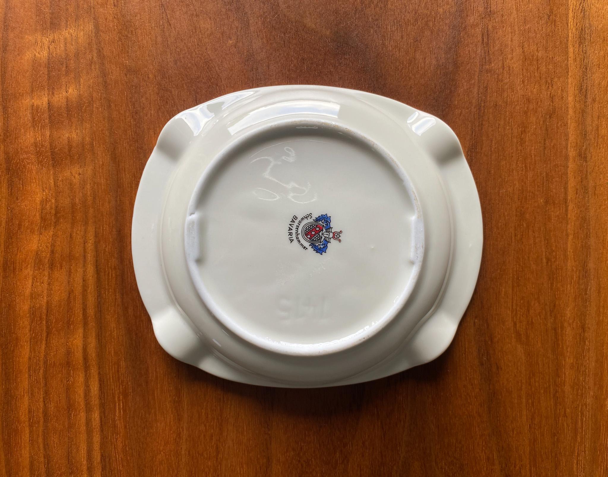 Mid Century Doornkaat Porcelain Ashtray by Schwarzenhammer Bavaria, Germany In Good Condition For Sale In Costa Mesa, CA